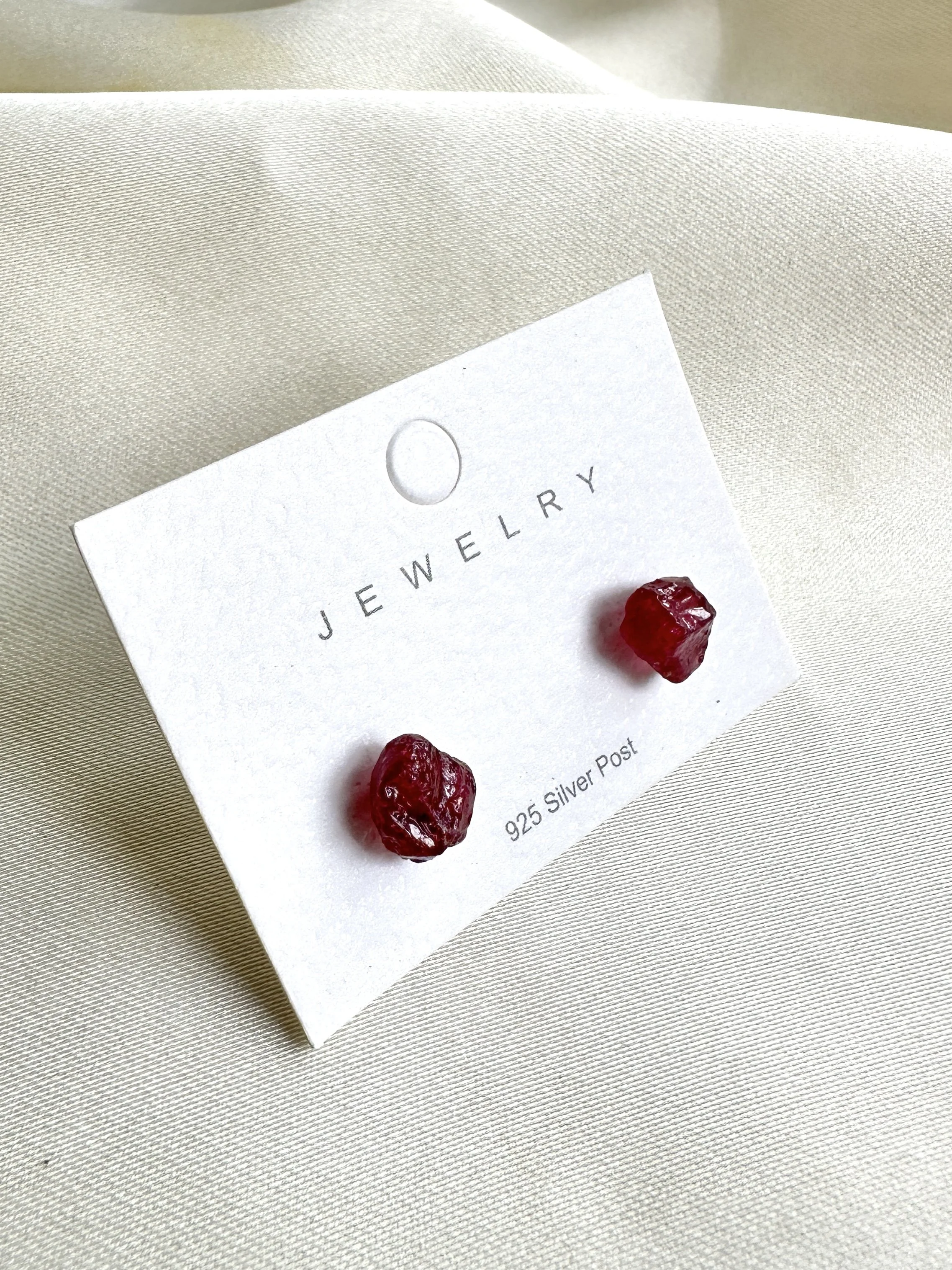 natural-garnet-gemstone-earrings.jpg