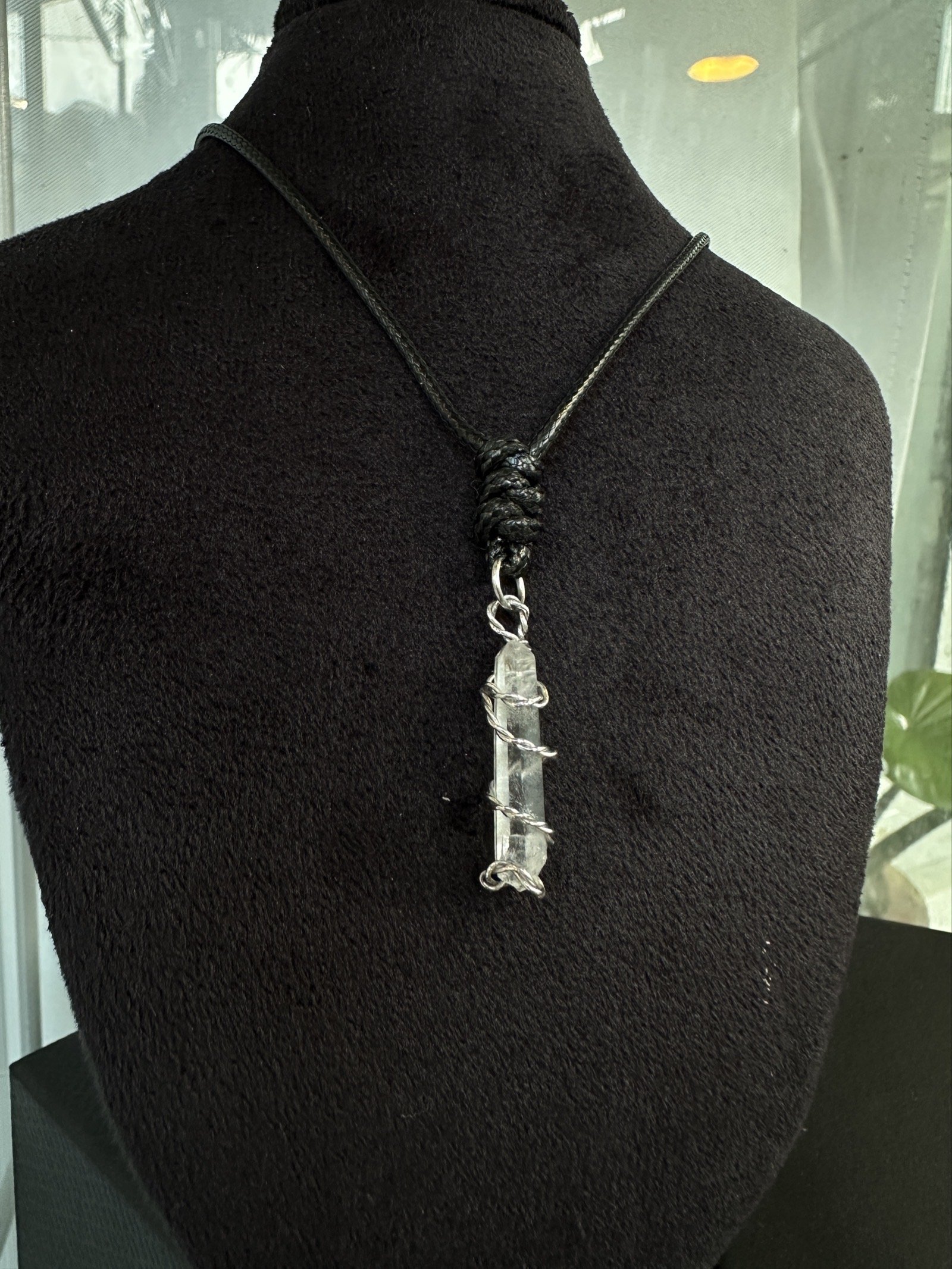 clear-quartz-crystal-point.JPG