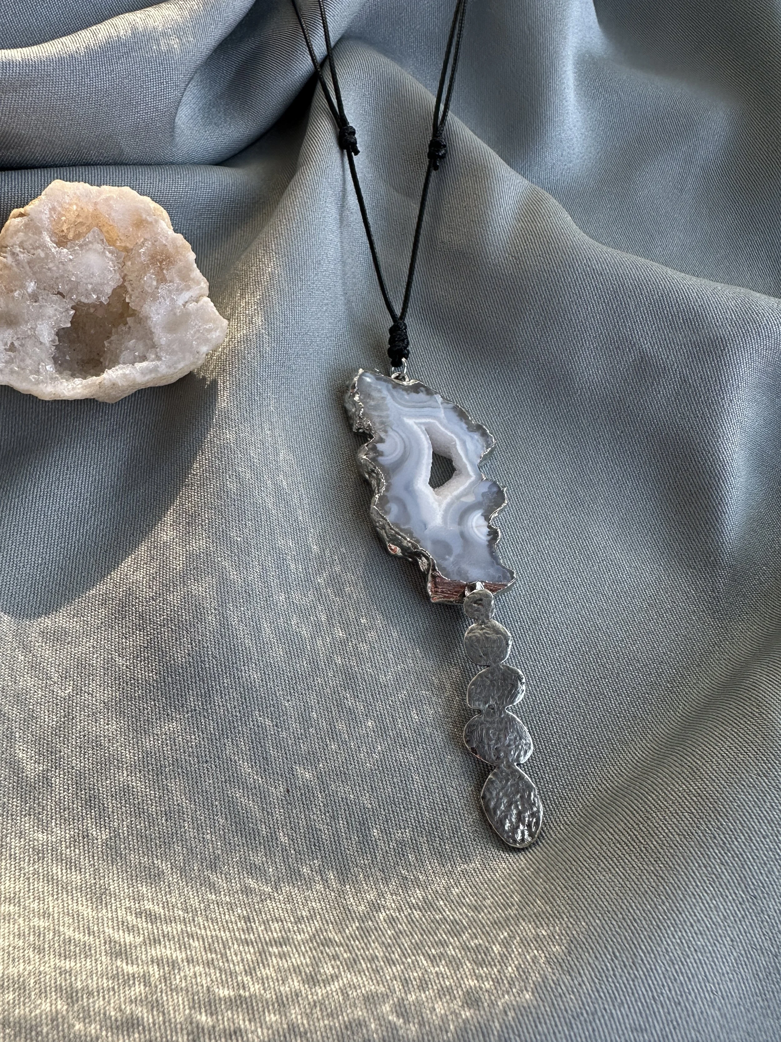 zodiac-phuket-white-agate-necklace.JPG