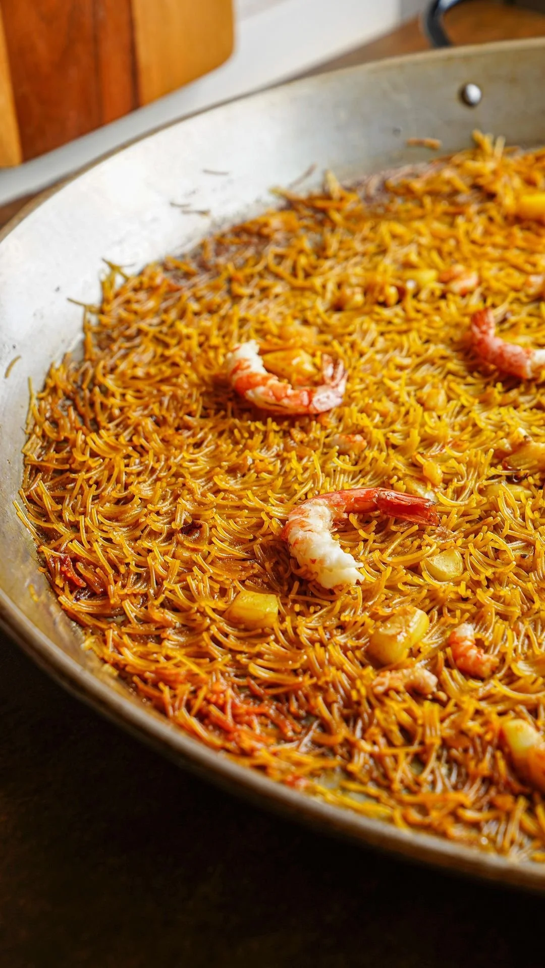 Fideuá casera de marisco