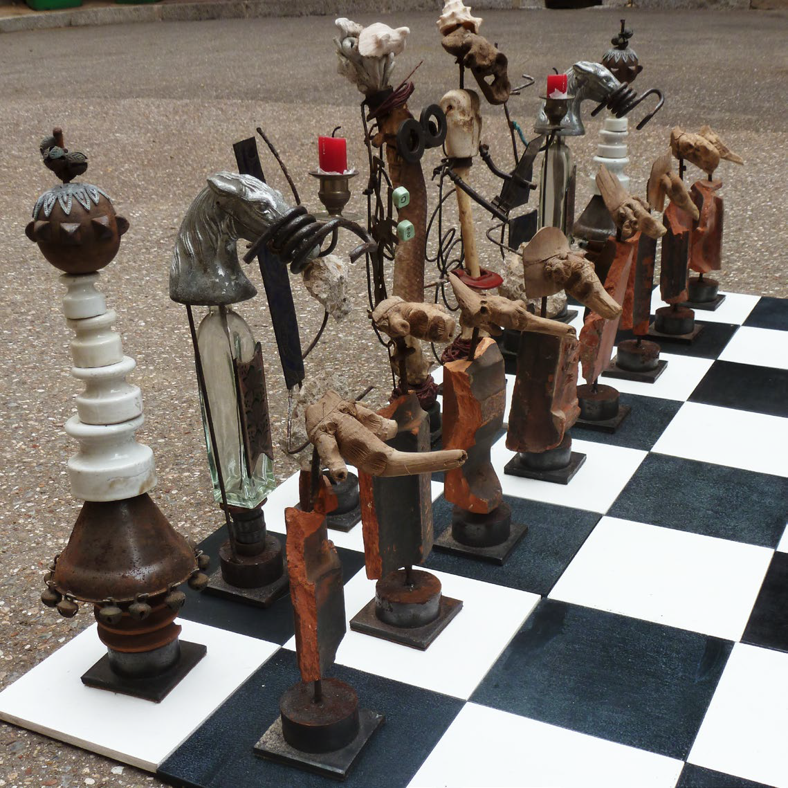 Assemblages