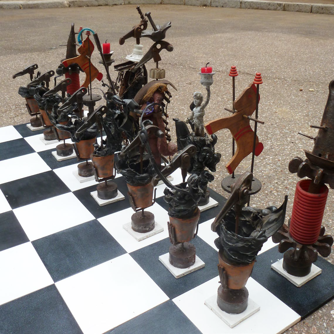 07-EricDelmare-Echiquiers-20x20-20.png