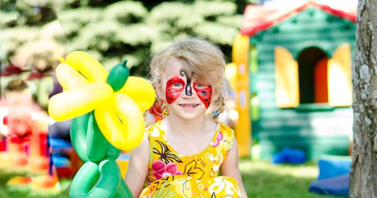 How Balloon Twisting Parties Inspire Creativity in Young Minds