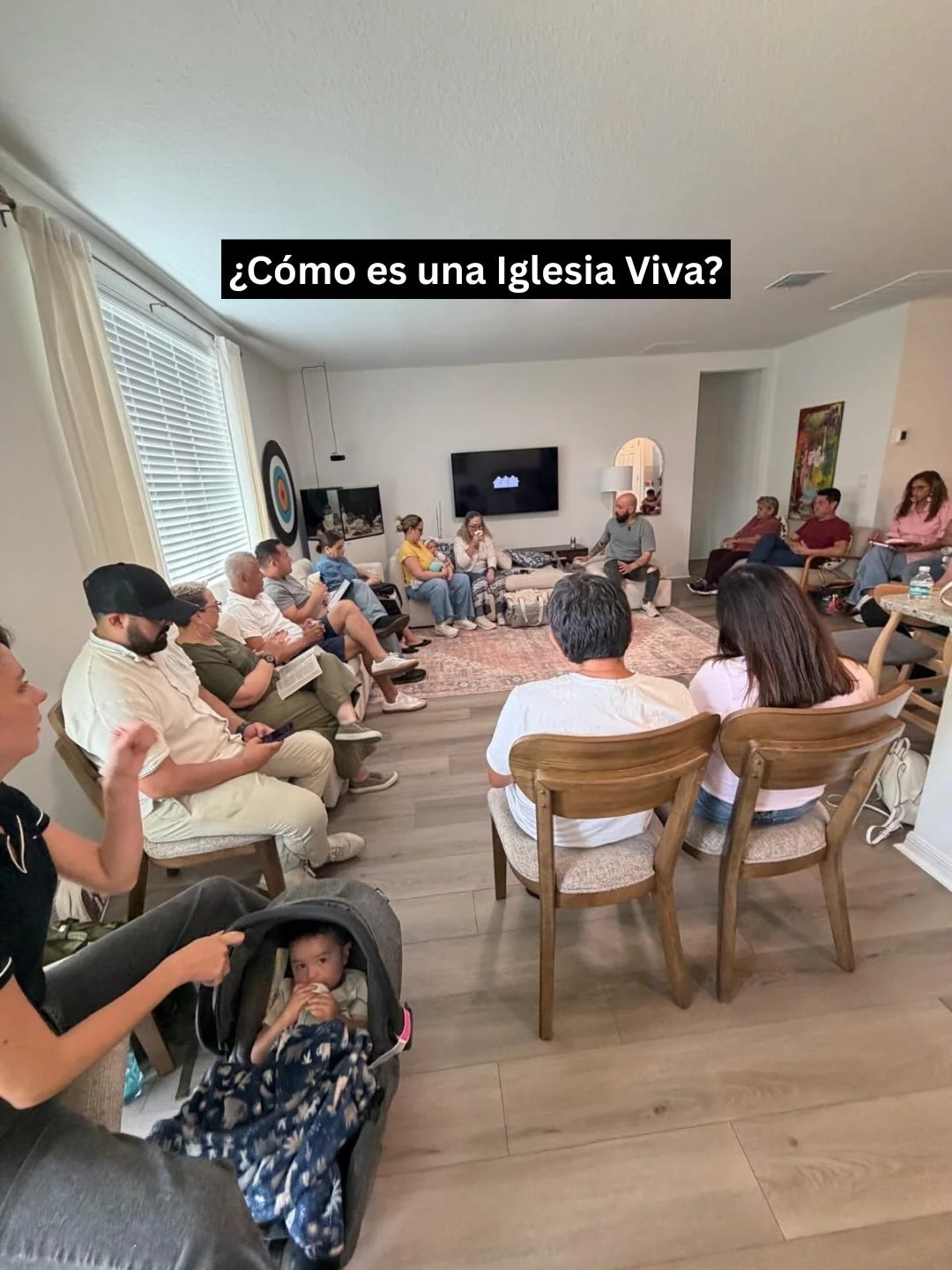 La iglesia que so&ntilde;amos.

Lo suficientemente simple para reunirse en un hogar.

Lo suficientemente profunda para formar disc&iacute;pulos.

Lo suficientemente relacional para conocernos de verdad.

Lo suficientemente b&iacute;blica para permane