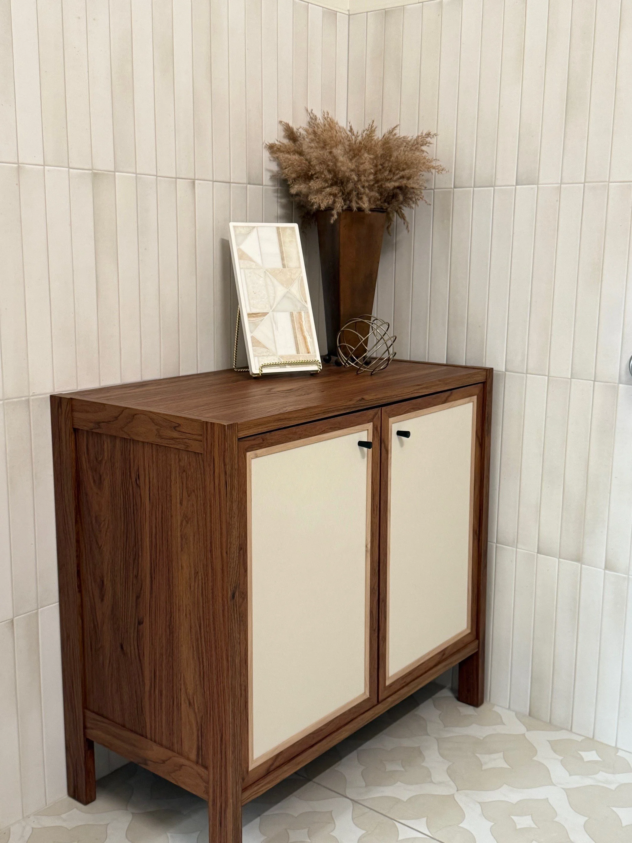 showroom restroom2.jpg