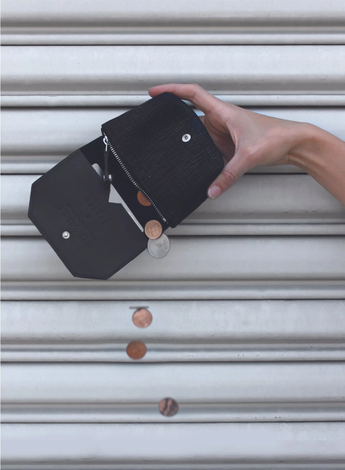 August Handbags wallet design