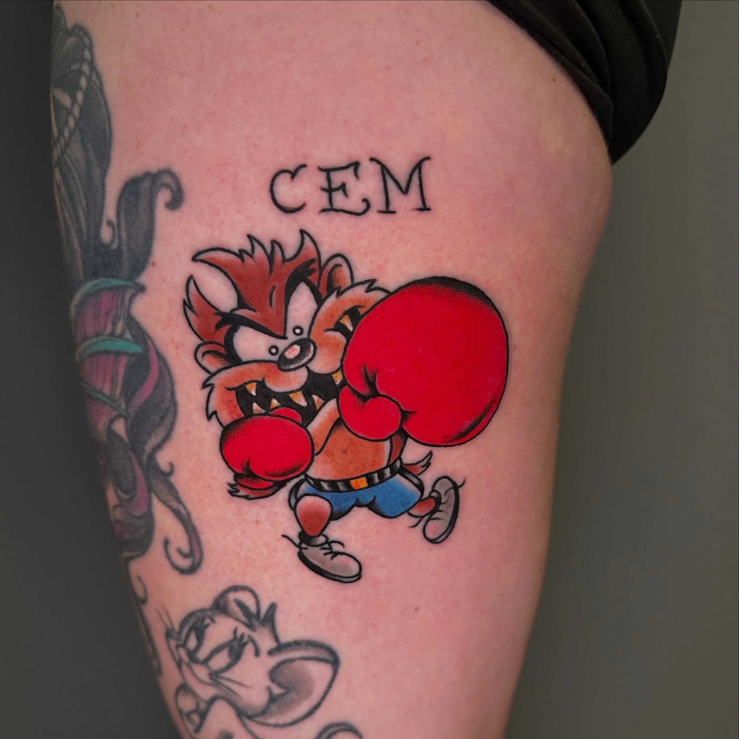Recreated this Taz tattoo her brother had for @meganrada_  Thanks for the trust. ✌🏼 @pinstruck_tattoos