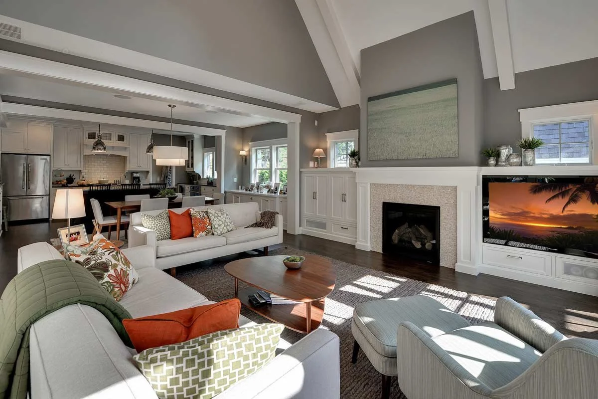 13_custom_living_room_cabinets_Kn.jpg