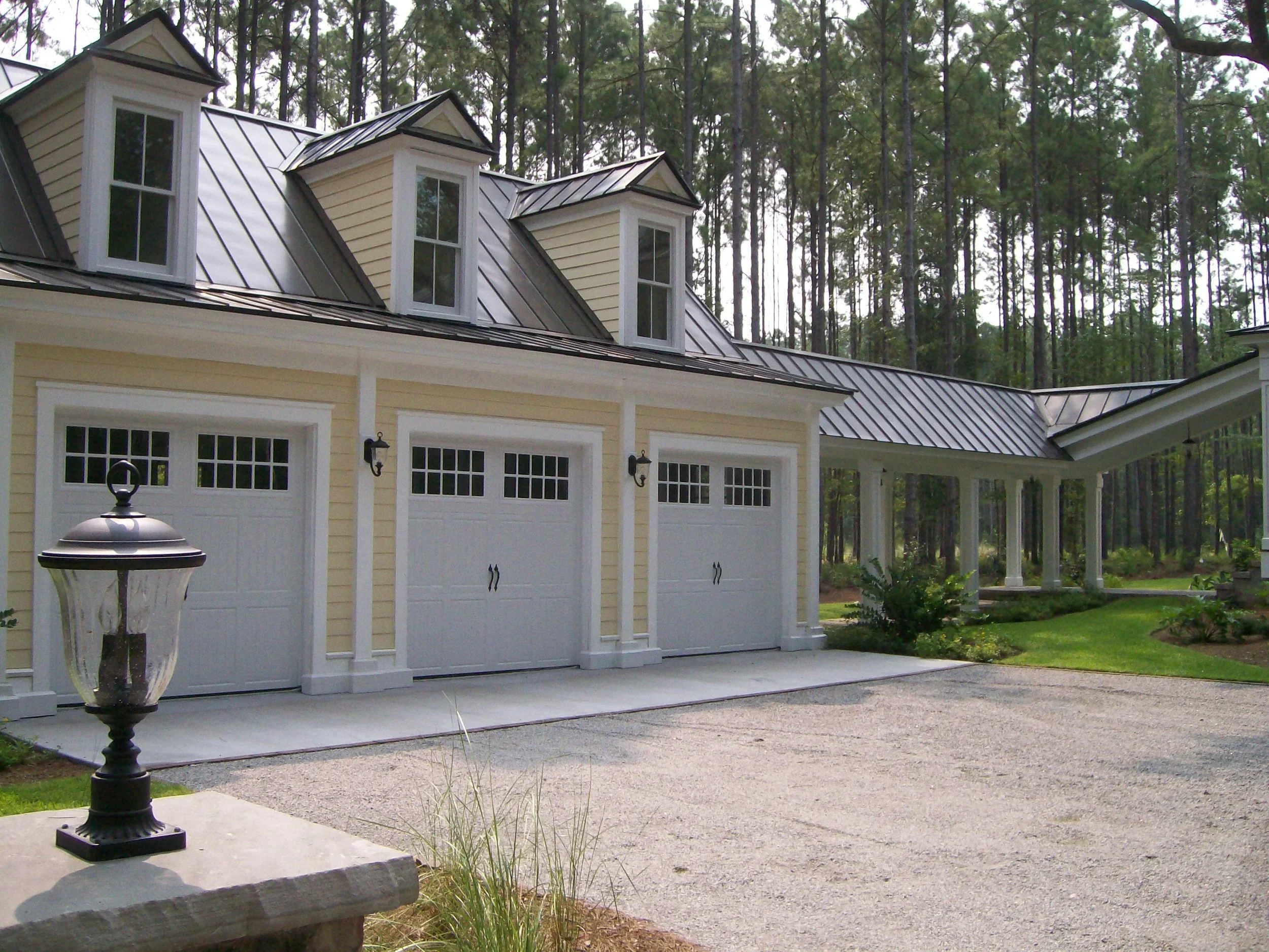 luxury-three-car-garage-built-in-beaufort-south-carolina.webp