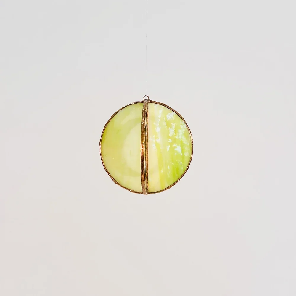 SmlOrb-DblMoon-GRNf.webp