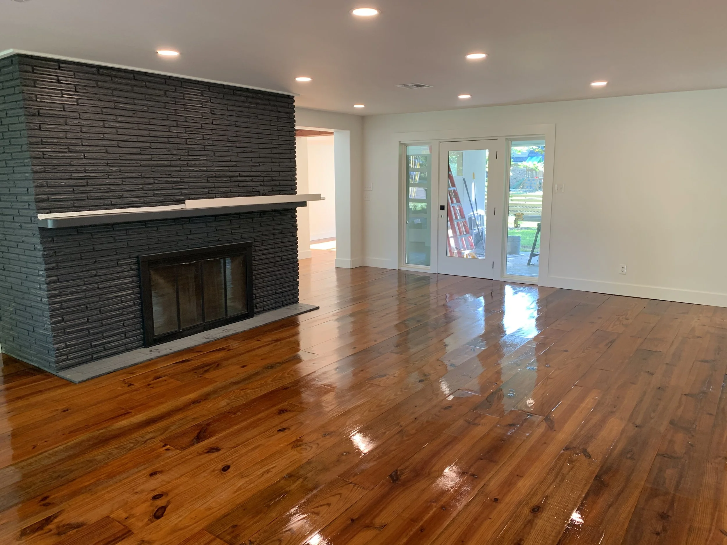 Interior Remodeling

Residential renovations including framing, drywall, flooring, painting, and interior construction updates.