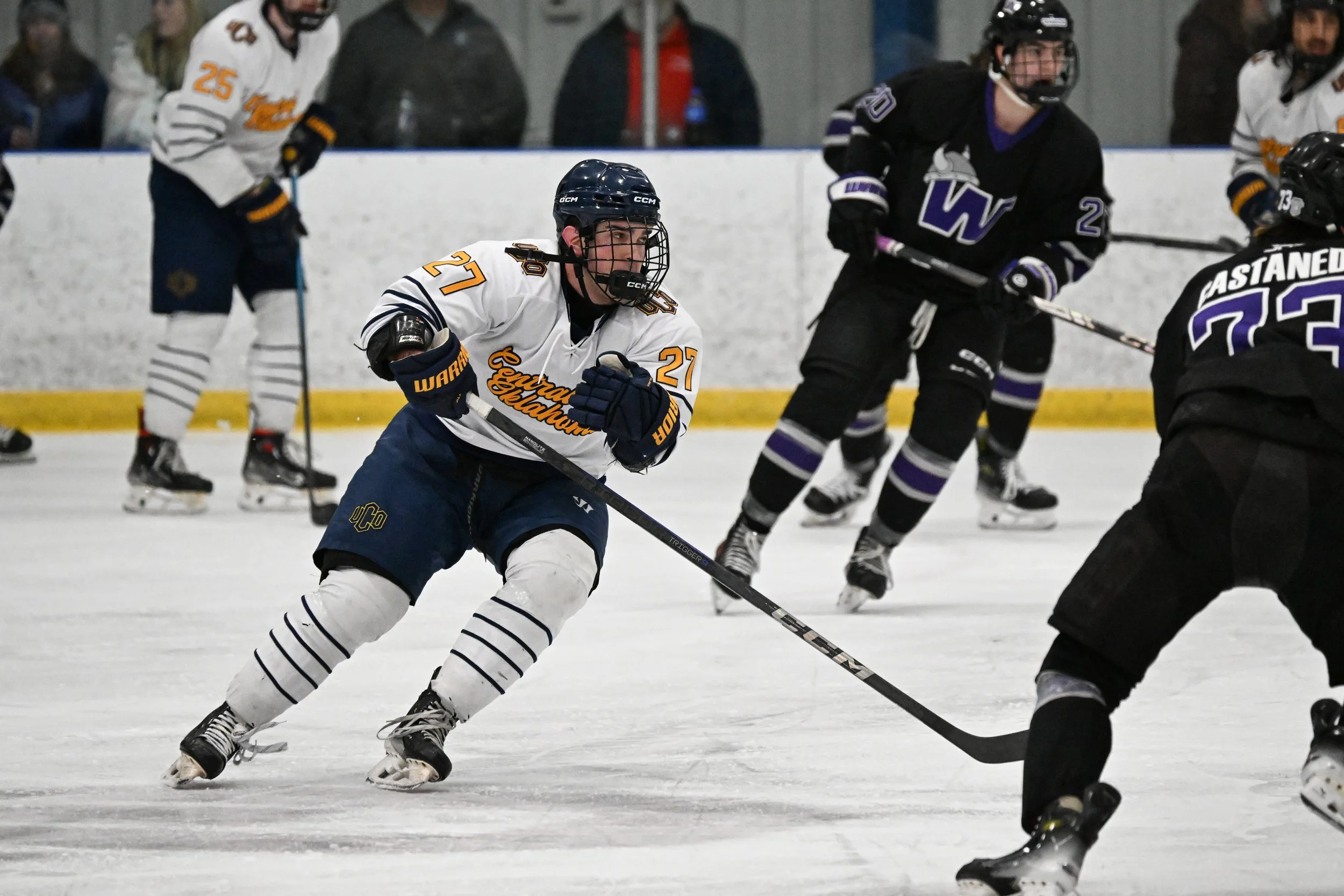 Coach G leading elite on-ice hockey training session in Illinois