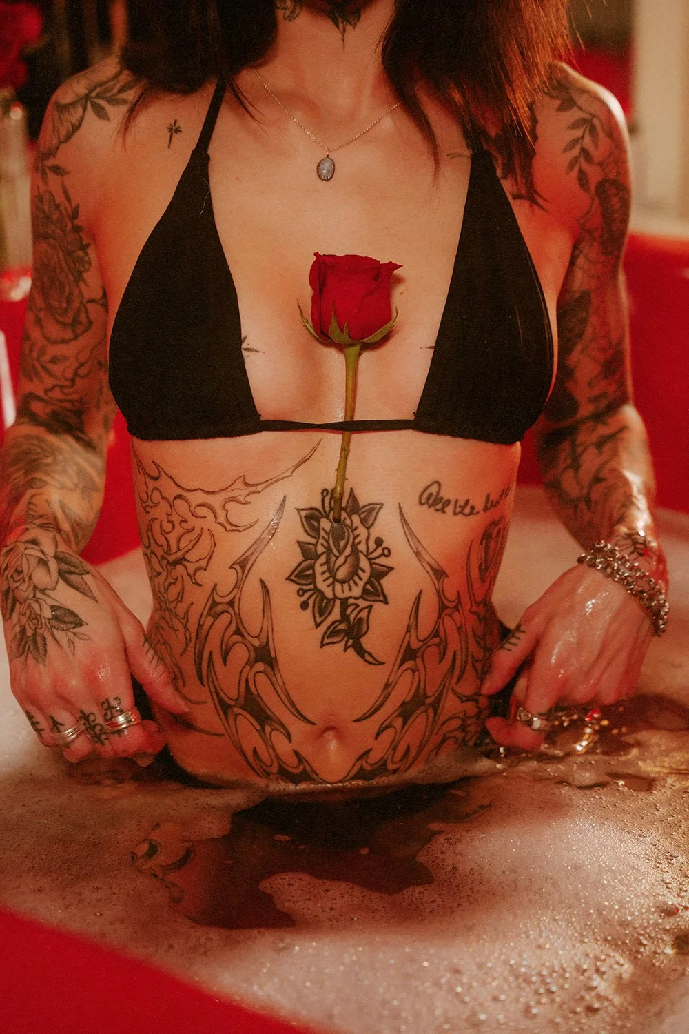 GIRLS_HOTTUB_1.jpg