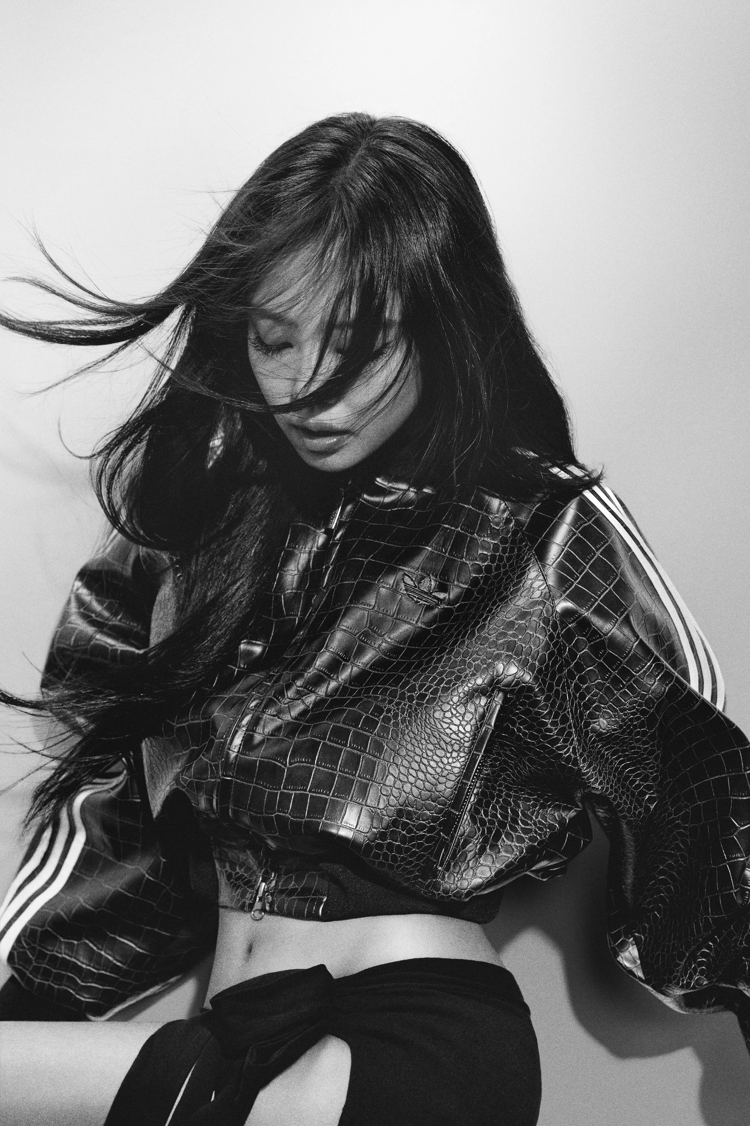 adidas Superstar SS26 - Jennie Kim