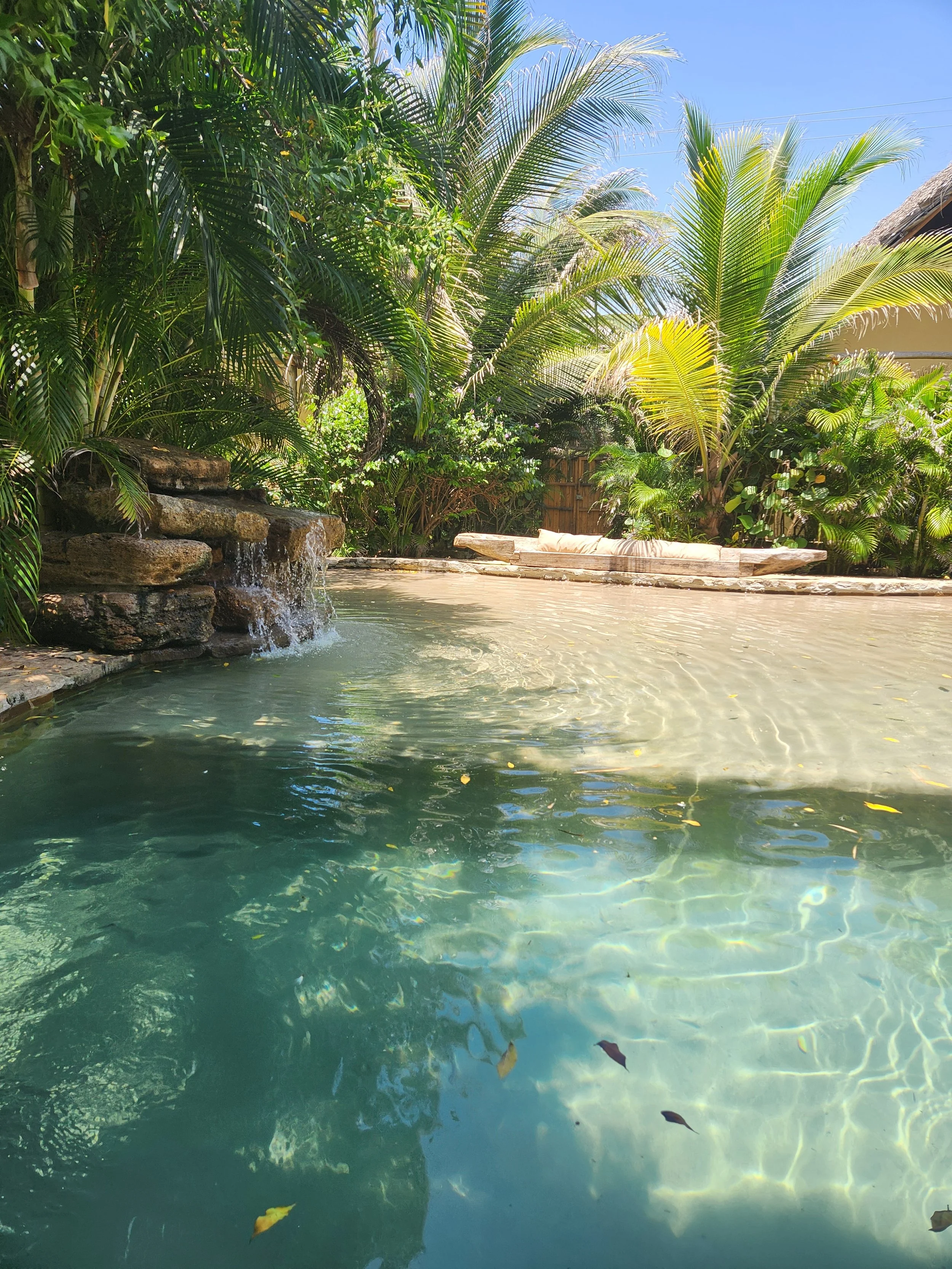 Sacred sites where Rachel teaches and practices breathwork, meditation and awakening.