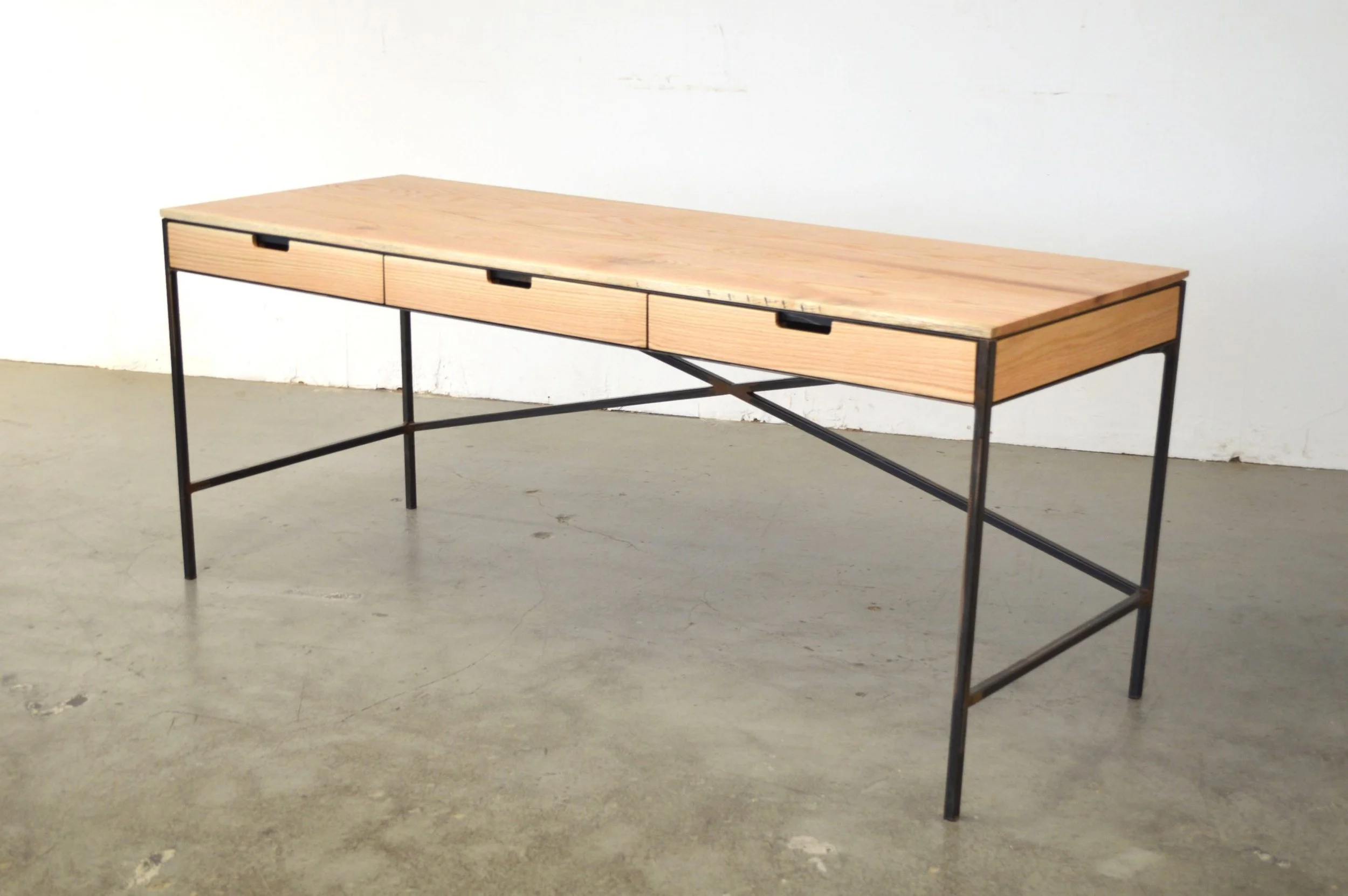 Desk6-scaled.jpg