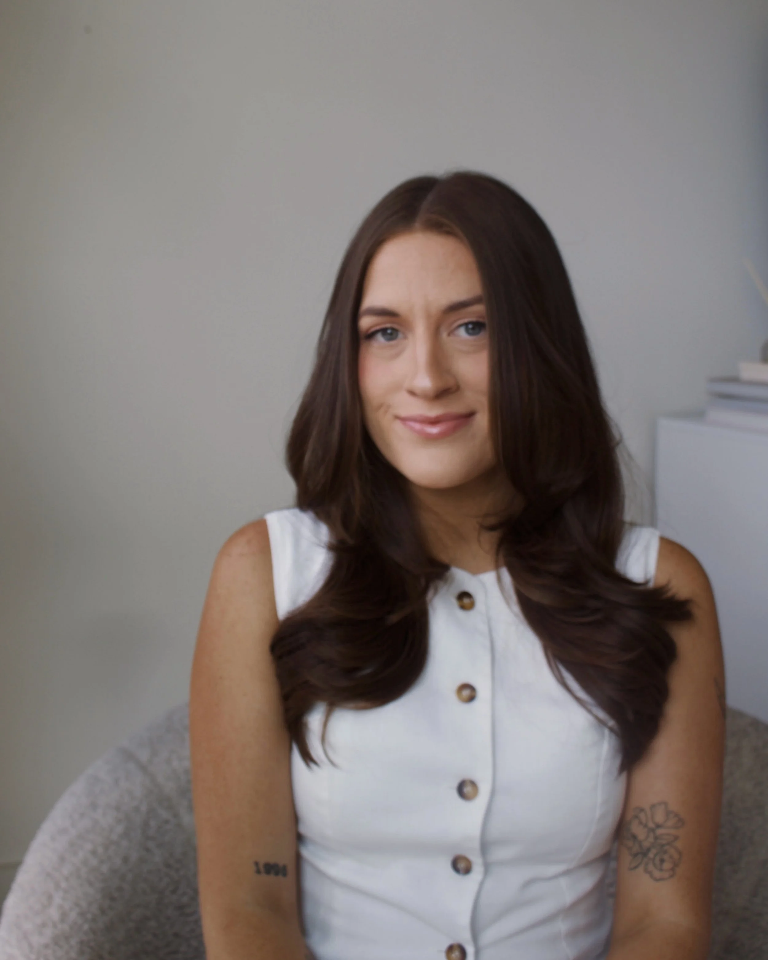 A little re-introduction ✨

I&rsquo;m Mattie, a graphic designer based in Atlanta, Georgia, and currently senior designer at Atlanta Homes &amp; Lifestyles magazine.

A few fun facts about me: I&rsquo;m a major dog lover &amp; a mom to my rescue pitt