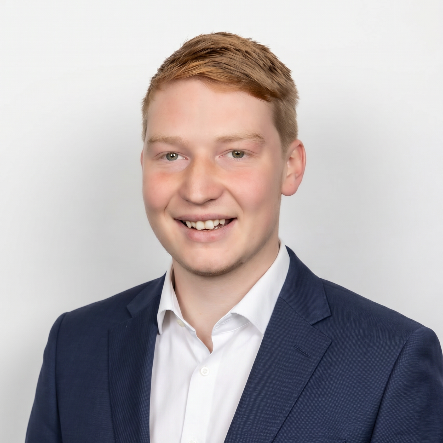 Bradley, Site Manager at MAKO Commercial