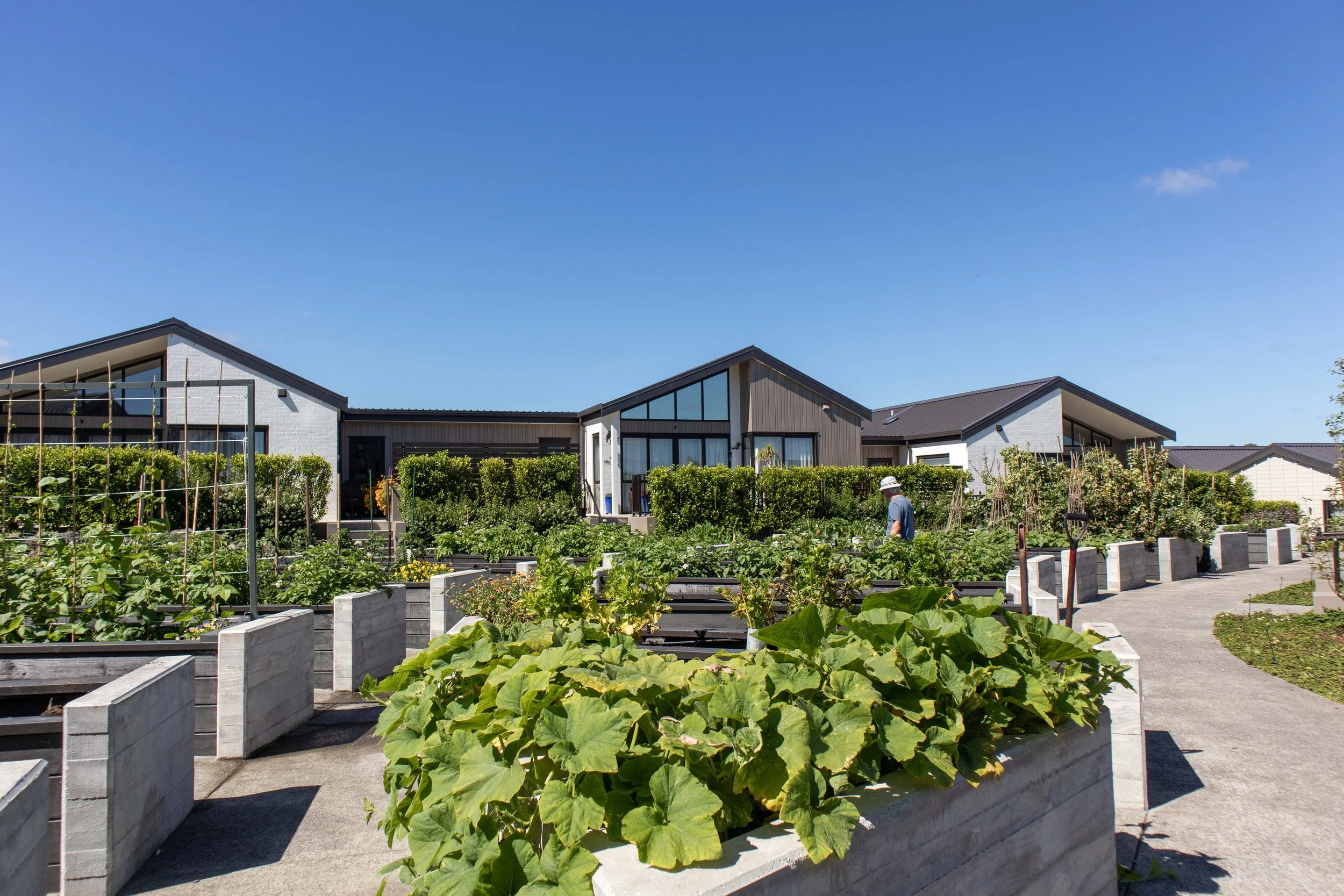 Community-Gardens-Club_Residents_E_Nov2025_01_LR.jpg