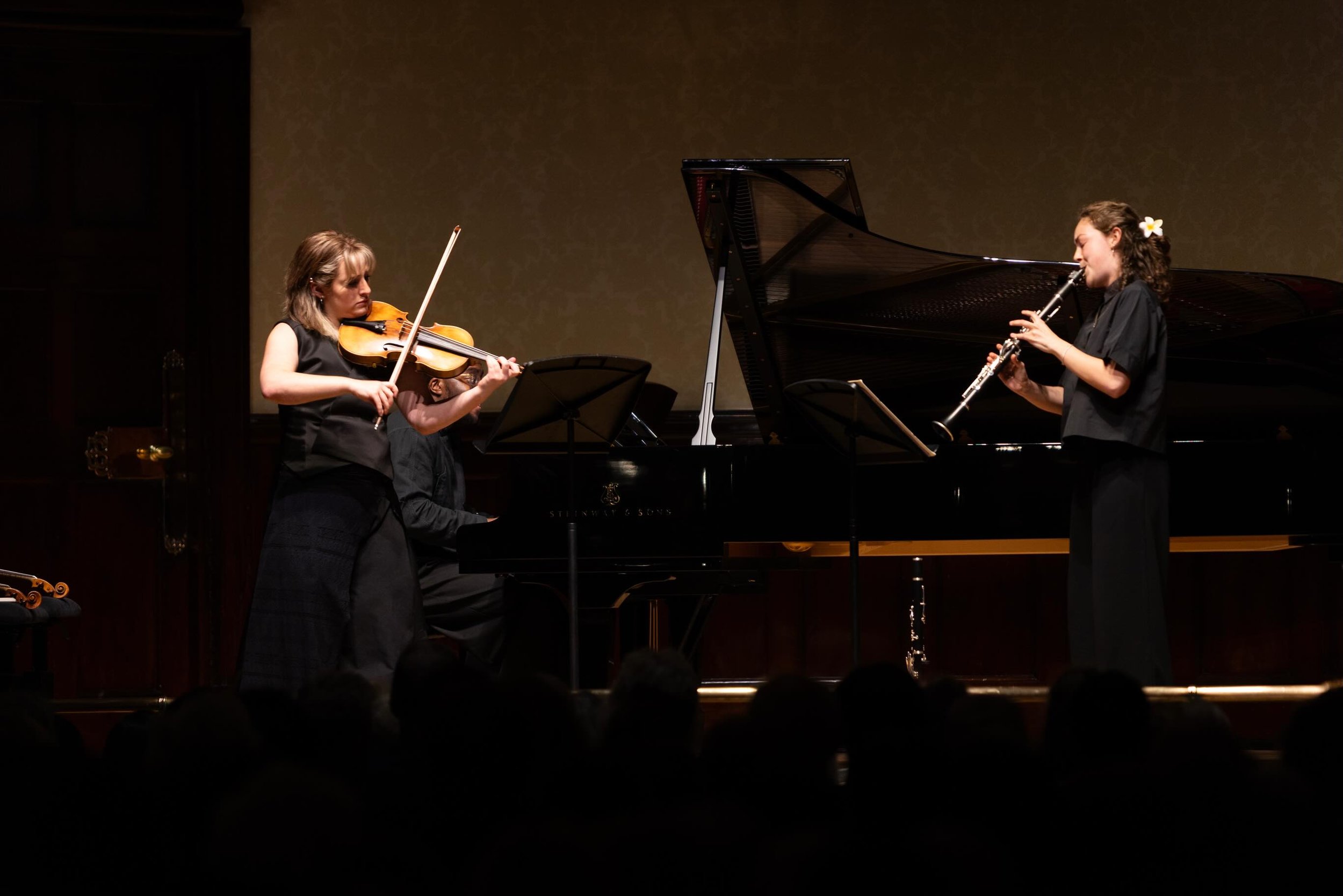 Some snaps from @wigmore_hall last week 

Thank you for having us! @royaloverseaslondon 

📷@francesmarshall