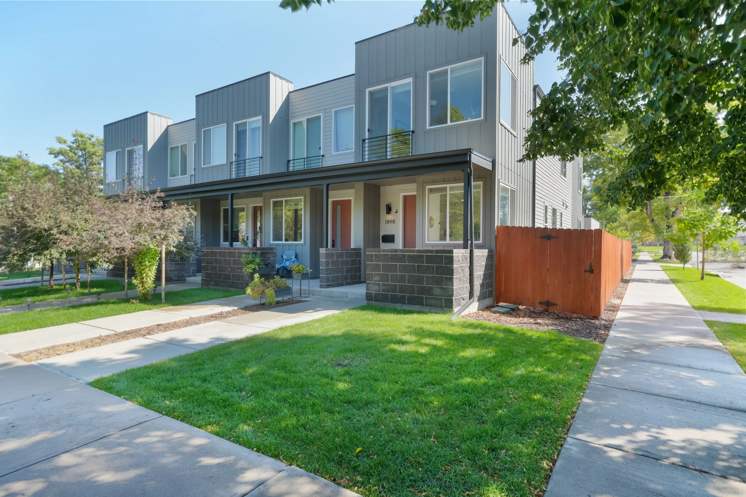 1898 S Williams St(MLS)-29.jpg