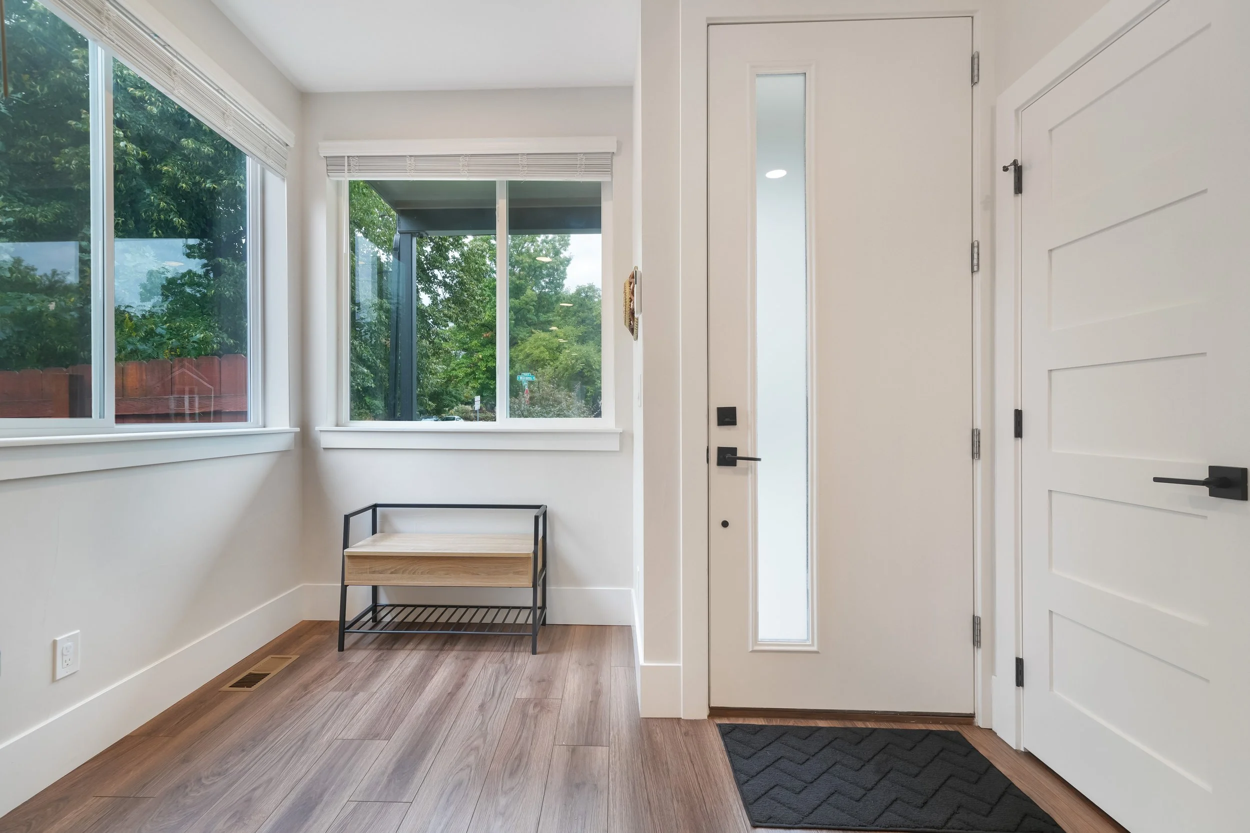1898 S Williams St(MLS)-4.jpg
