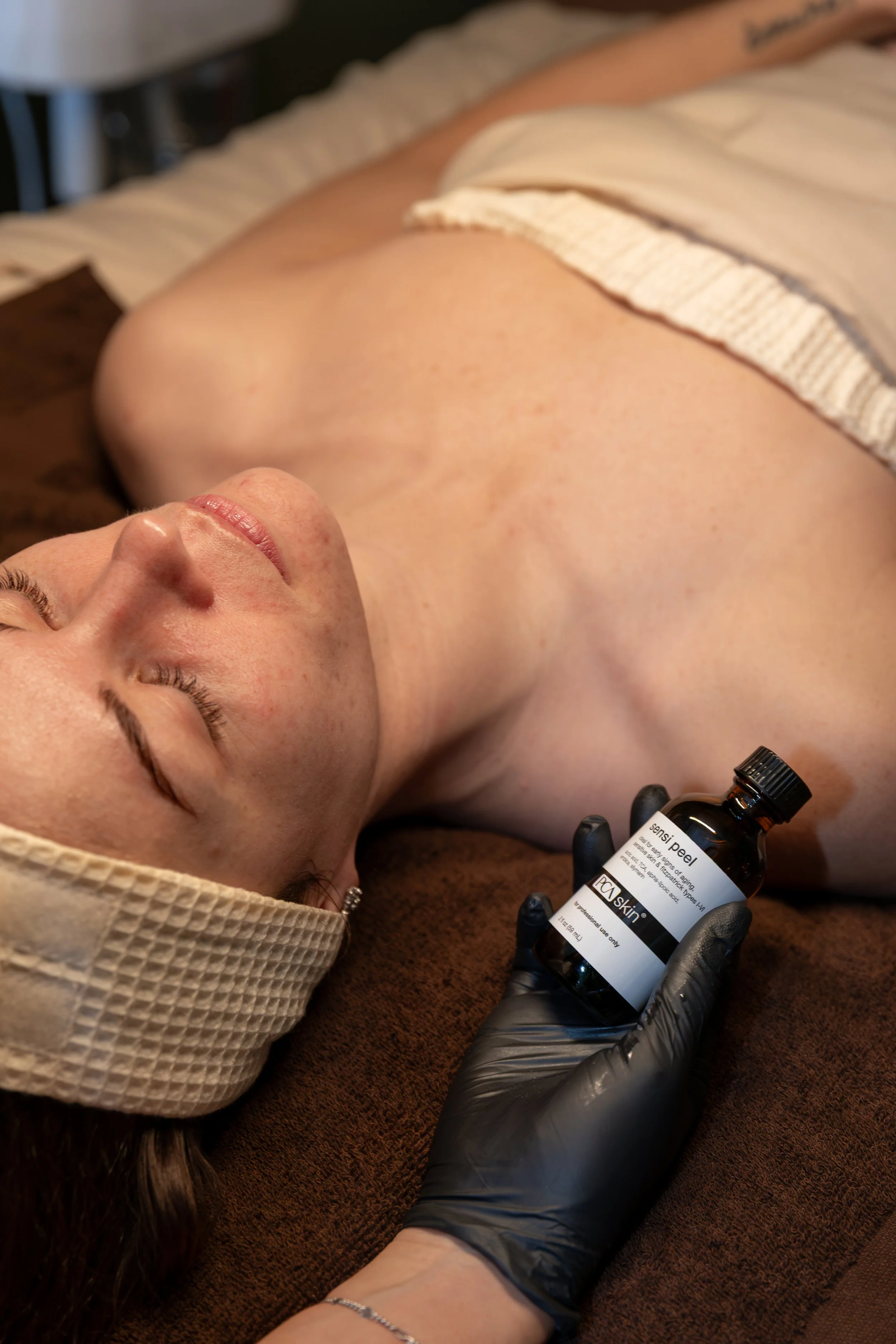 skincare tampa, facials tampa, tampa esthetician, dermaplaning near me, facials near me, tampa med spa, tampa facials. chemical peel near me. chemical peel tampa. saturday facial appointment. carrollwood facials. carrollwood things to do. carrollwood