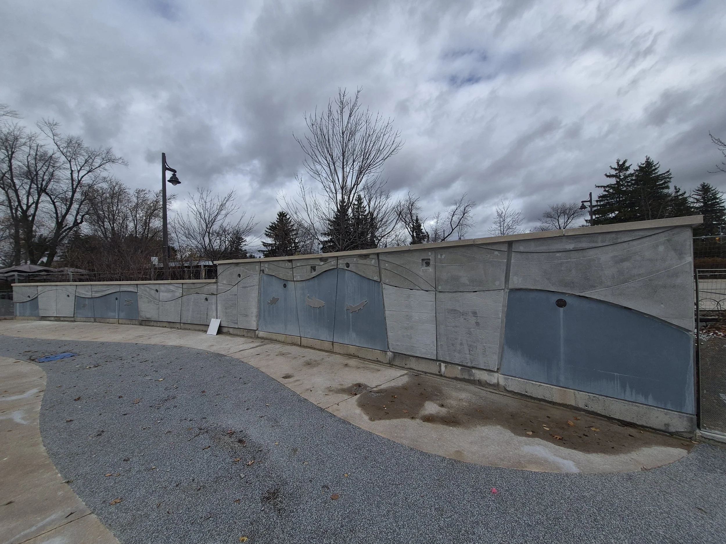 Concrete retaining wall before colour staining