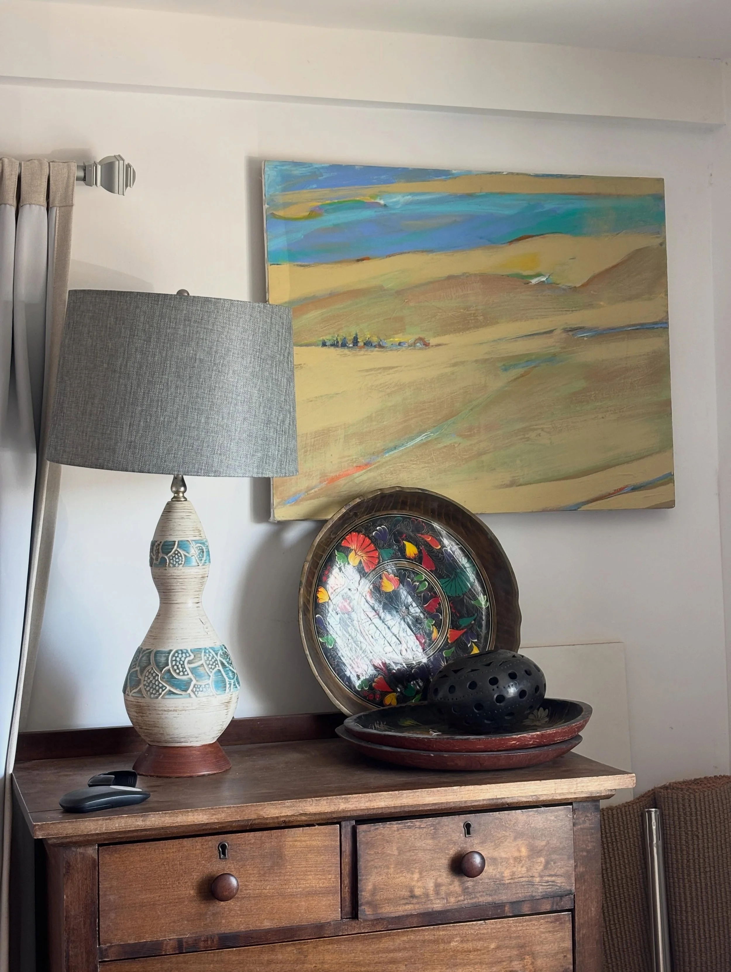 We went out to the desert to pick up furniture for the shop. The light in the house was too pretty for words.  And somehow these vignettes are all vibes.