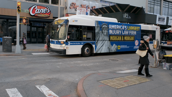 OOH - Bus_NYC.gif