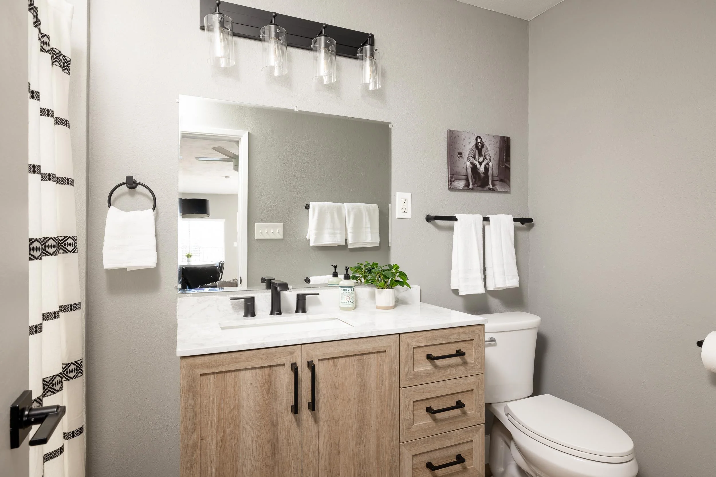3038 Valle Ave - WEB + MED RES-15.jpg