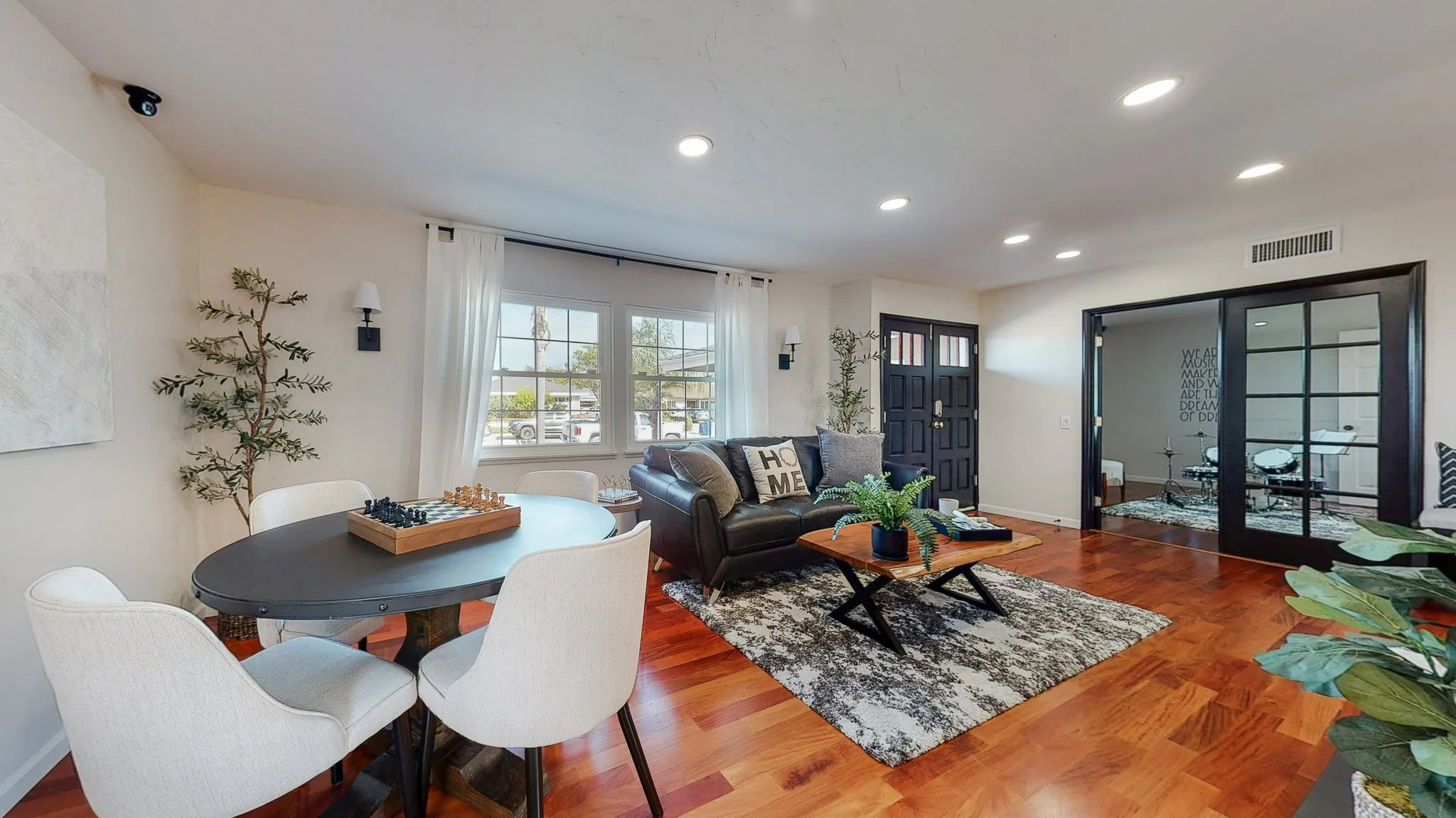 Carnegie-LivingRm3.jpg