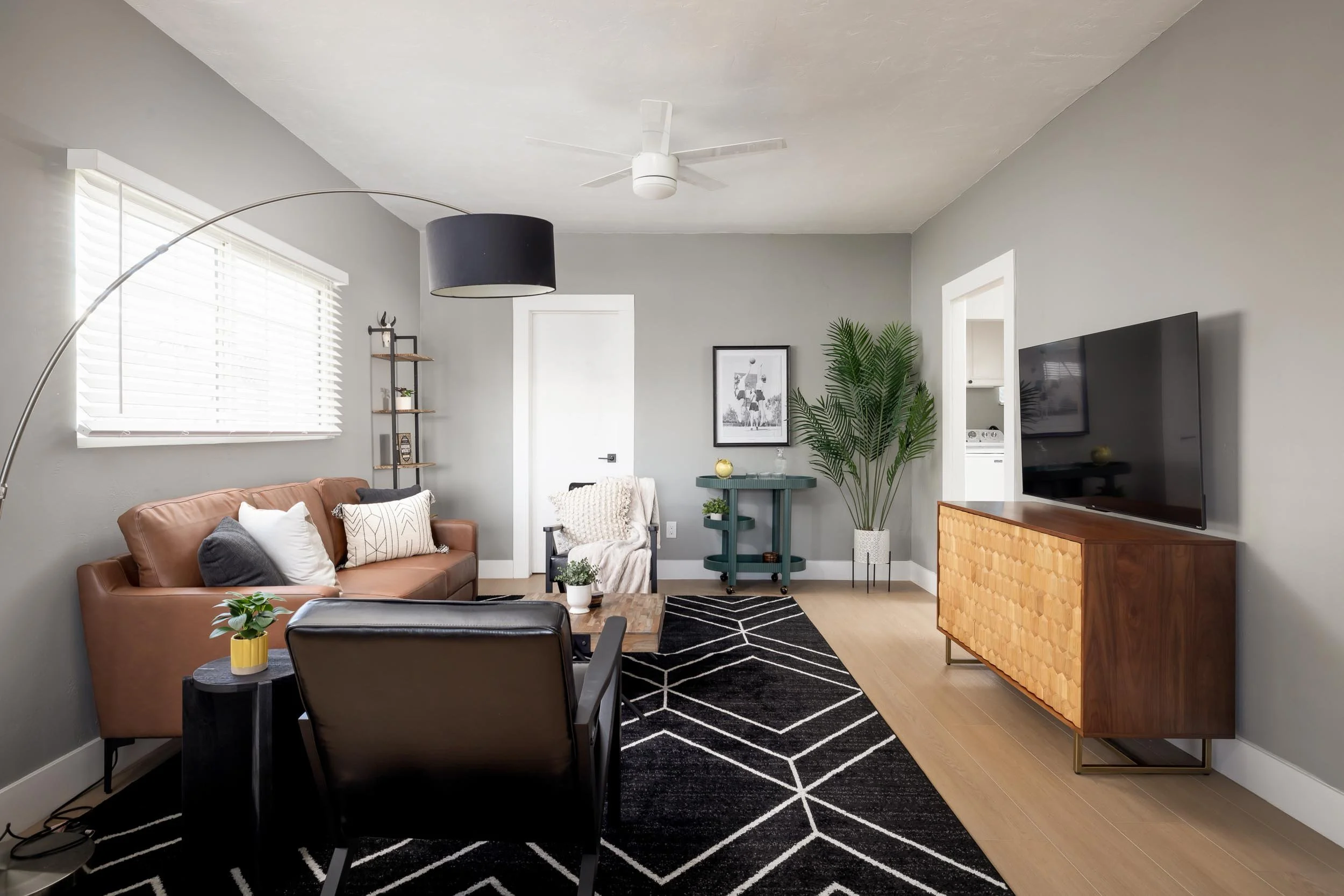 3038 Valle Ave - WEB + MED RES-10.jpg