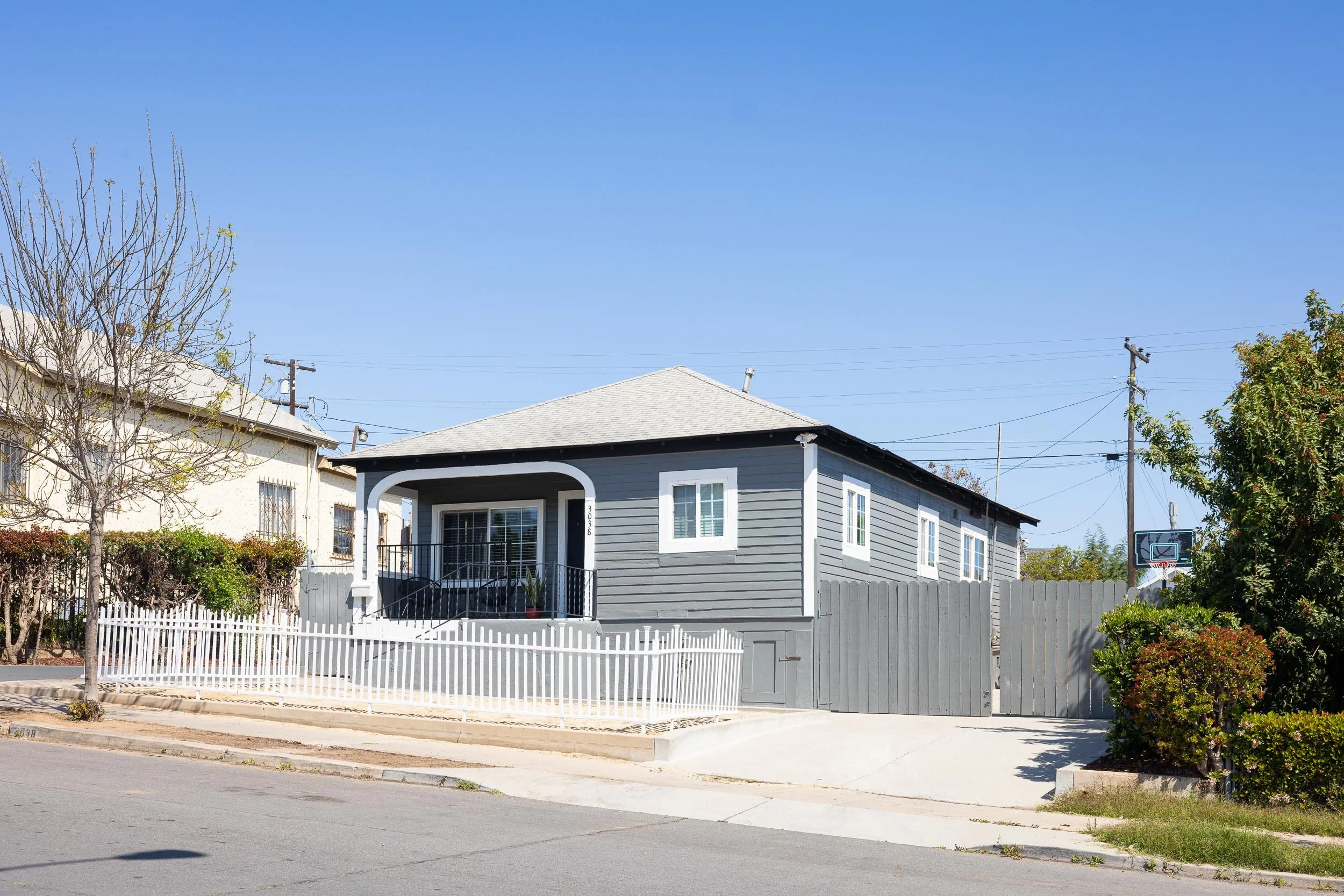 3038 Valle Ave - WEB + MED RES-2.jpg