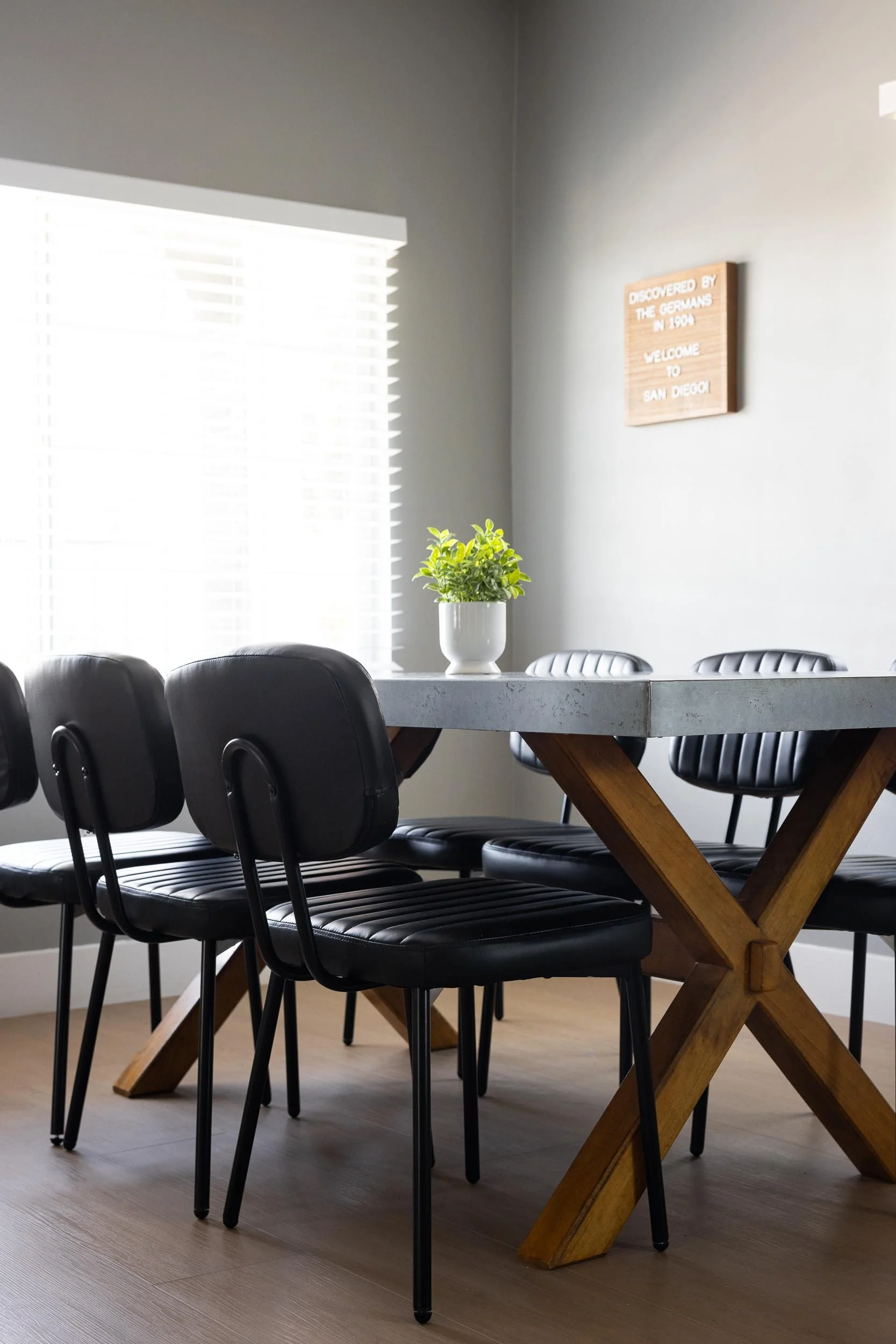 3038 Valle Ave - WEB + MED RES-32.jpg