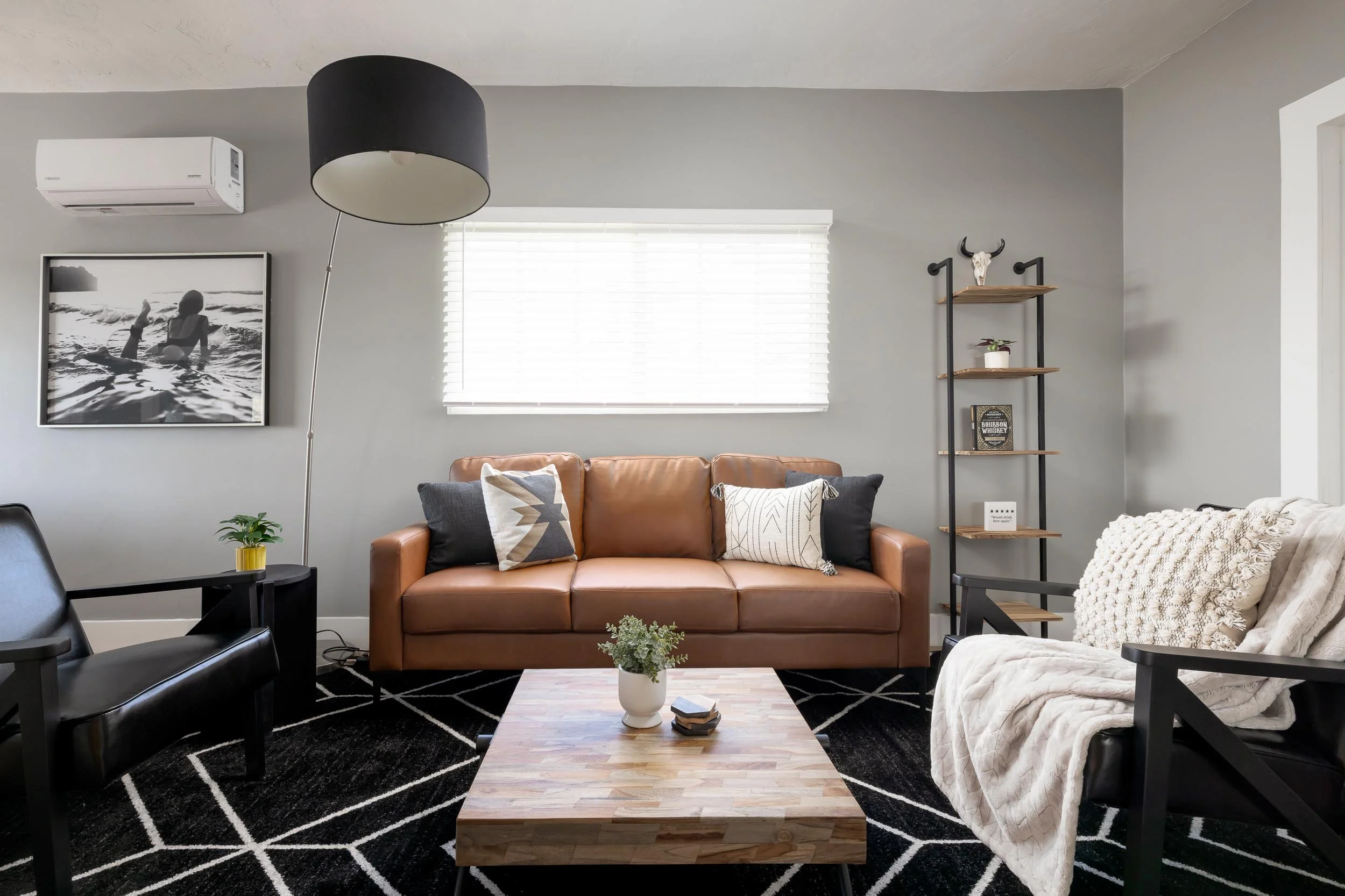 3038 Valle Ave - WEB + MED RES-11.jpg