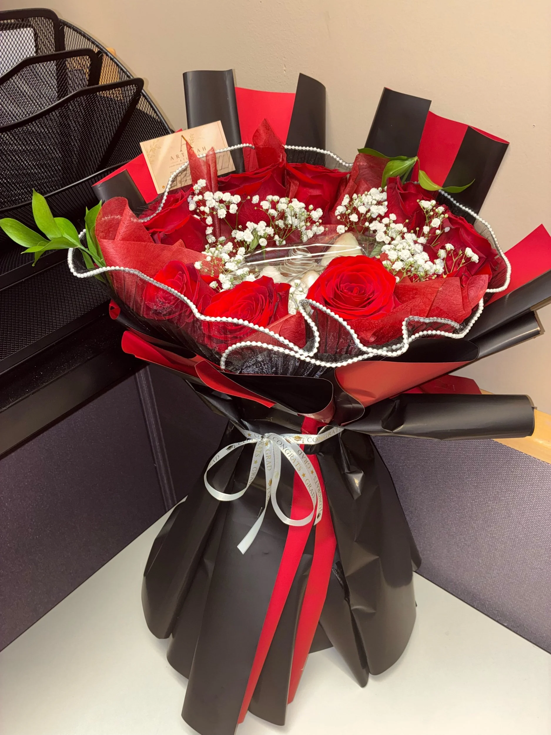 Classic Blossom Berry Bouquet