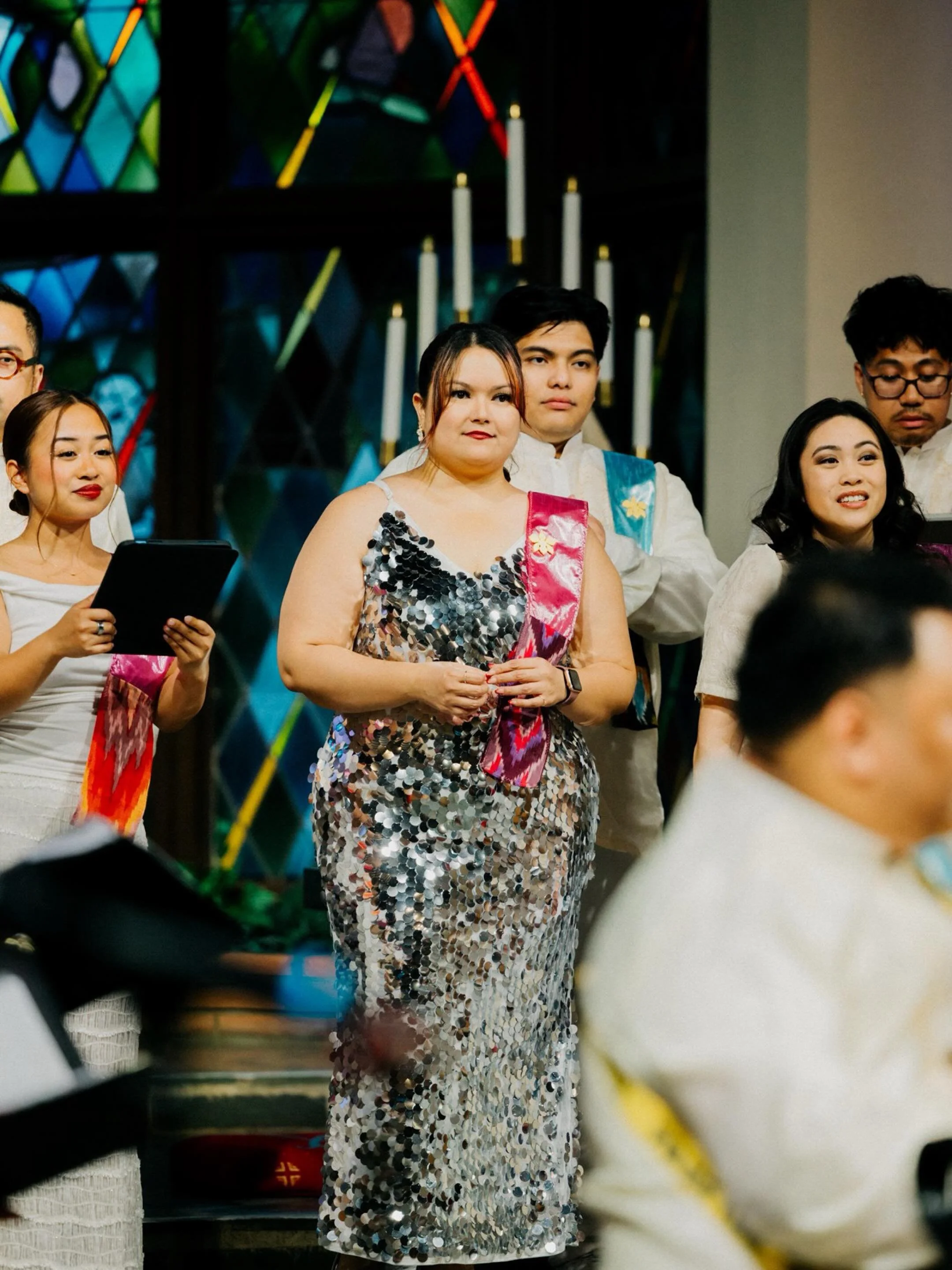 Some highlights from Part I: Silver Lining ✨
off-white palettes, iridescent details, and music that felt like prayer.

Songs about light, longing, love, hope, and finding each other again under the same sky.

📷 Photo Skillz: @edmundnaman 🫶🏽