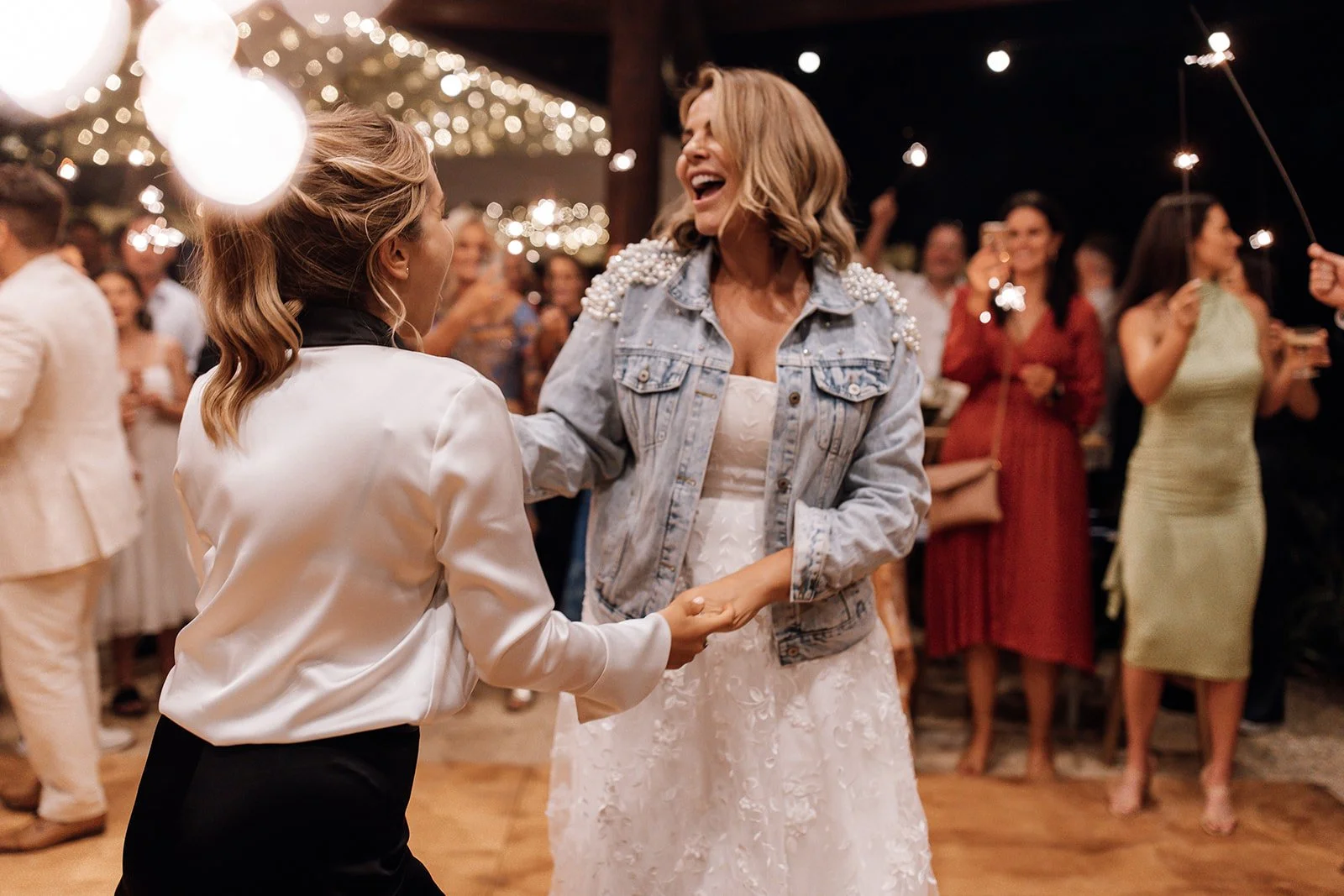 Hayley+Fiona-1237.jpg
