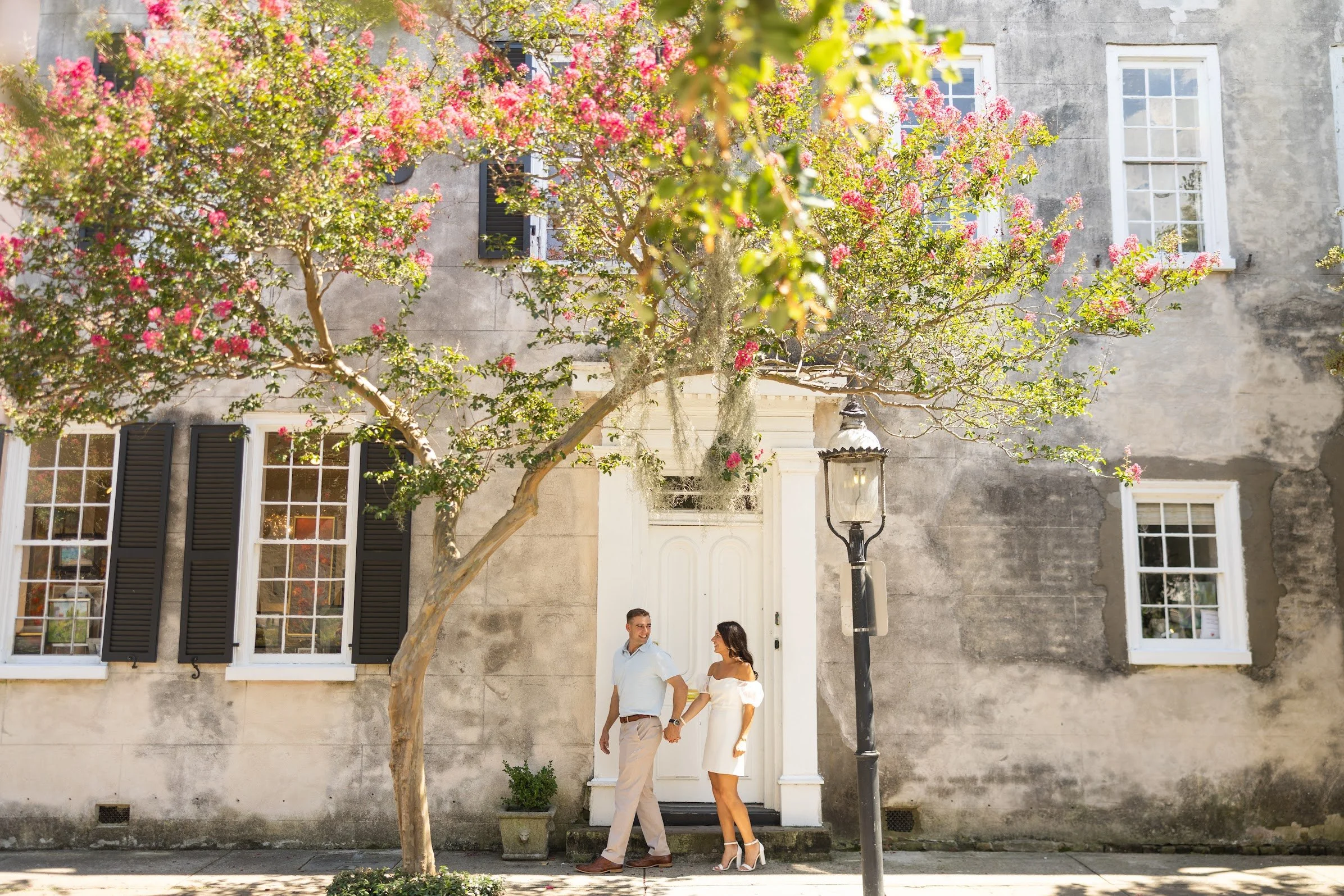 The Lowcountry Glow: Your Guide to a Charleston, South Carolina Engagement Session