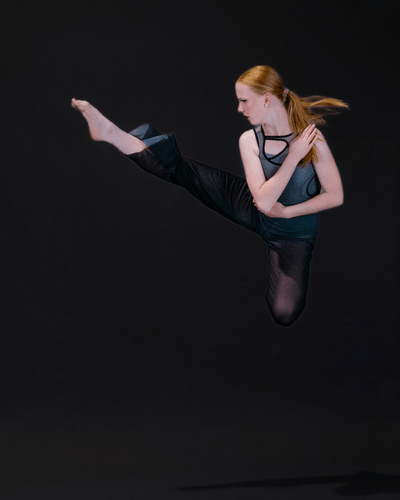 Contemporary Class Dancer