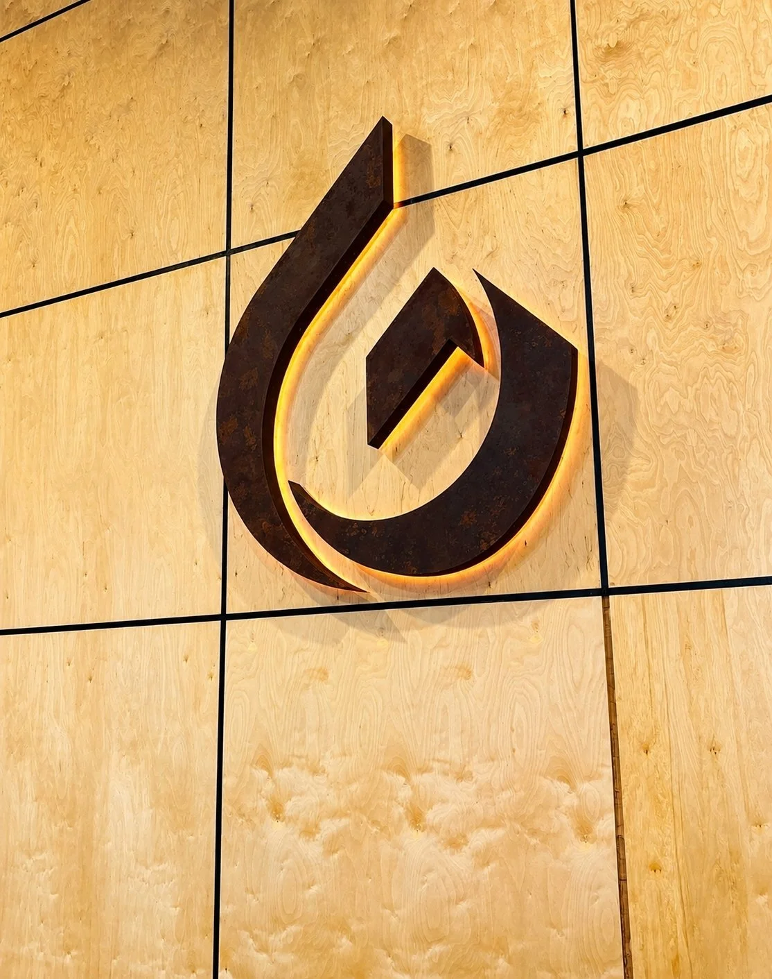 GYMNAZOWALLLOGO.jpg