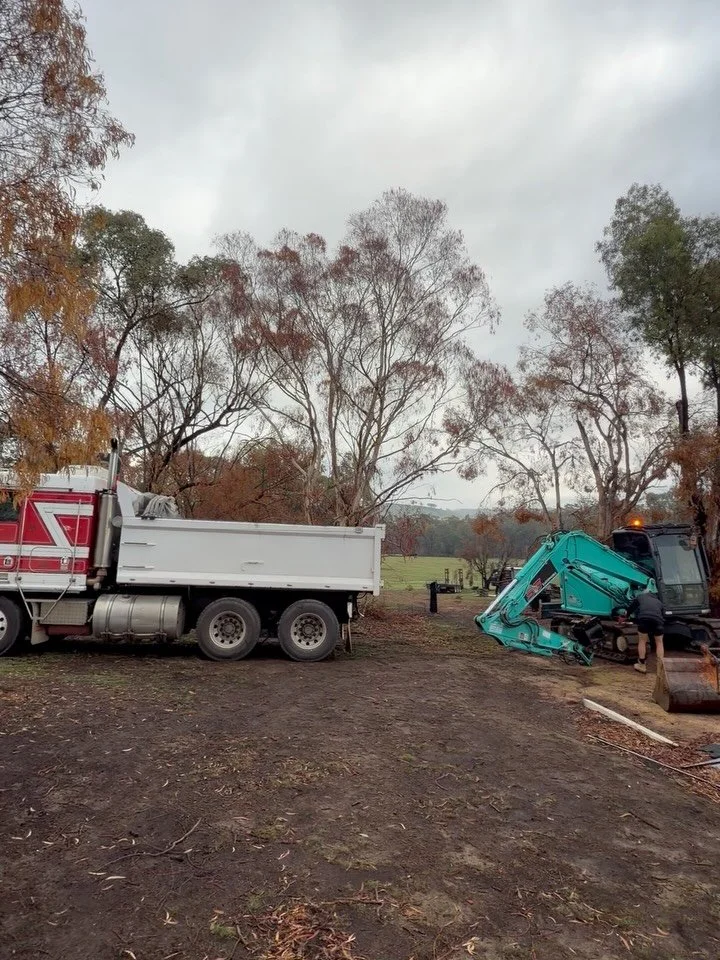 Before and after of another one of the bushfire effected property&rsquo;s we have recently clean up. 

&mdash;&mdash;&mdash;&mdash;&mdash;&mdash;&mdash;&mdash;&mdash;&mdash;&mdash;&mdash;&mdash;&mdash;&mdash;&mdash;&mdash;-
Contact 

Spencer-04480777