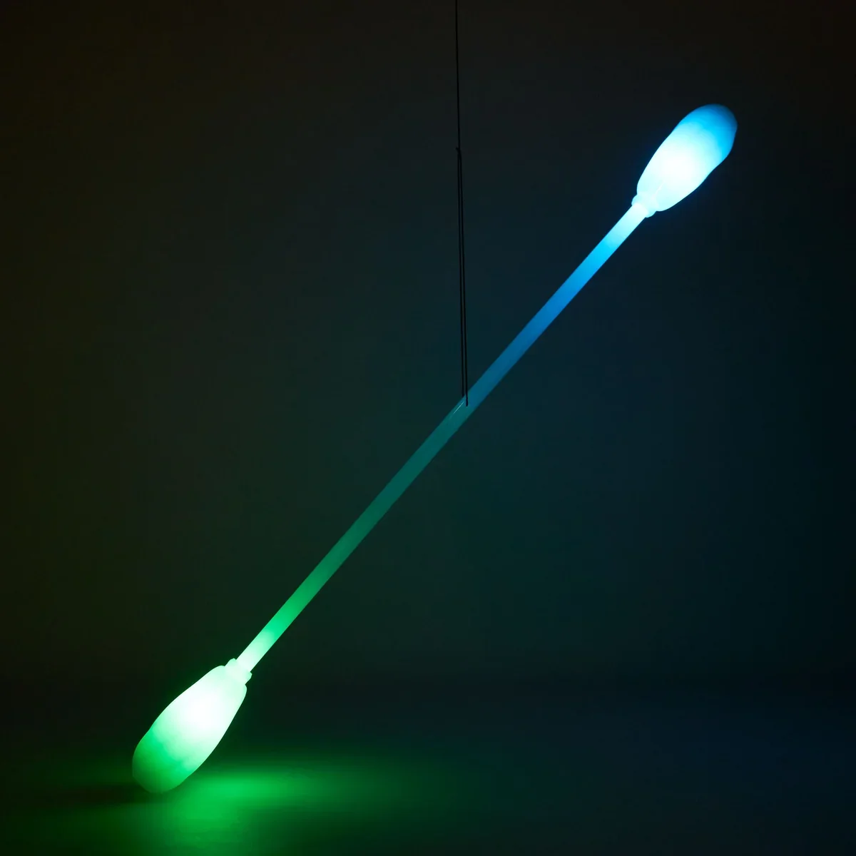 Lumi Levi Wand 4.webp