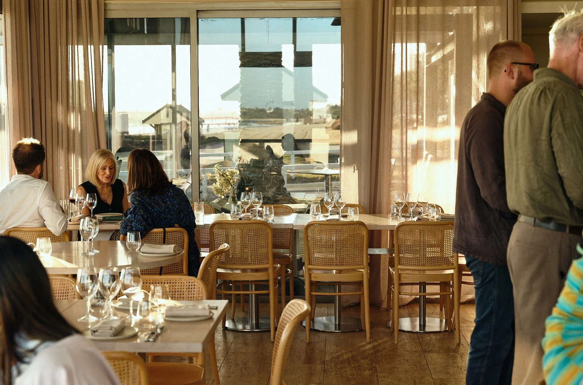 Pipis Dining Albert Park (6).jpg