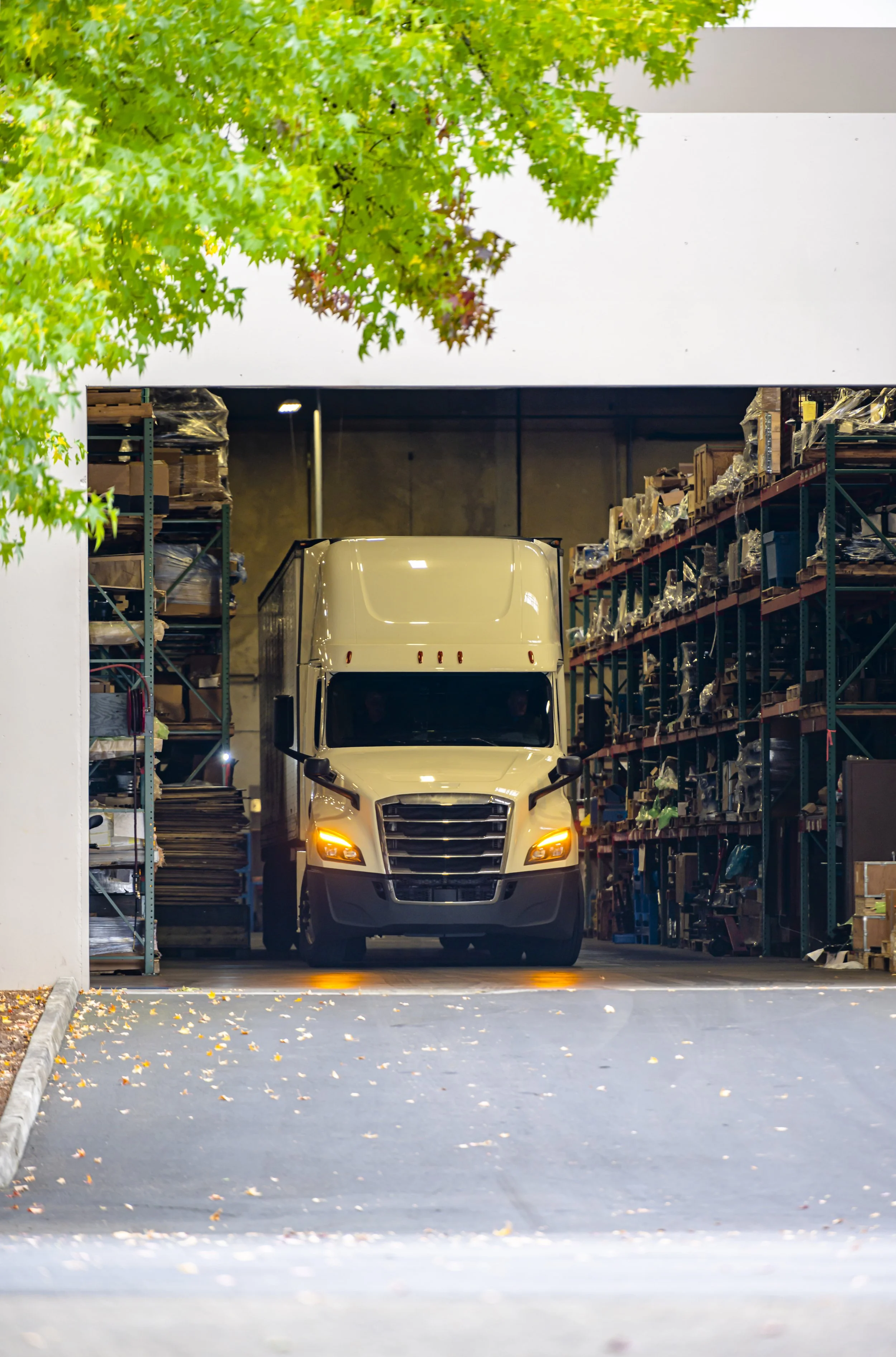 A Vavaa Logistics truck loading freight