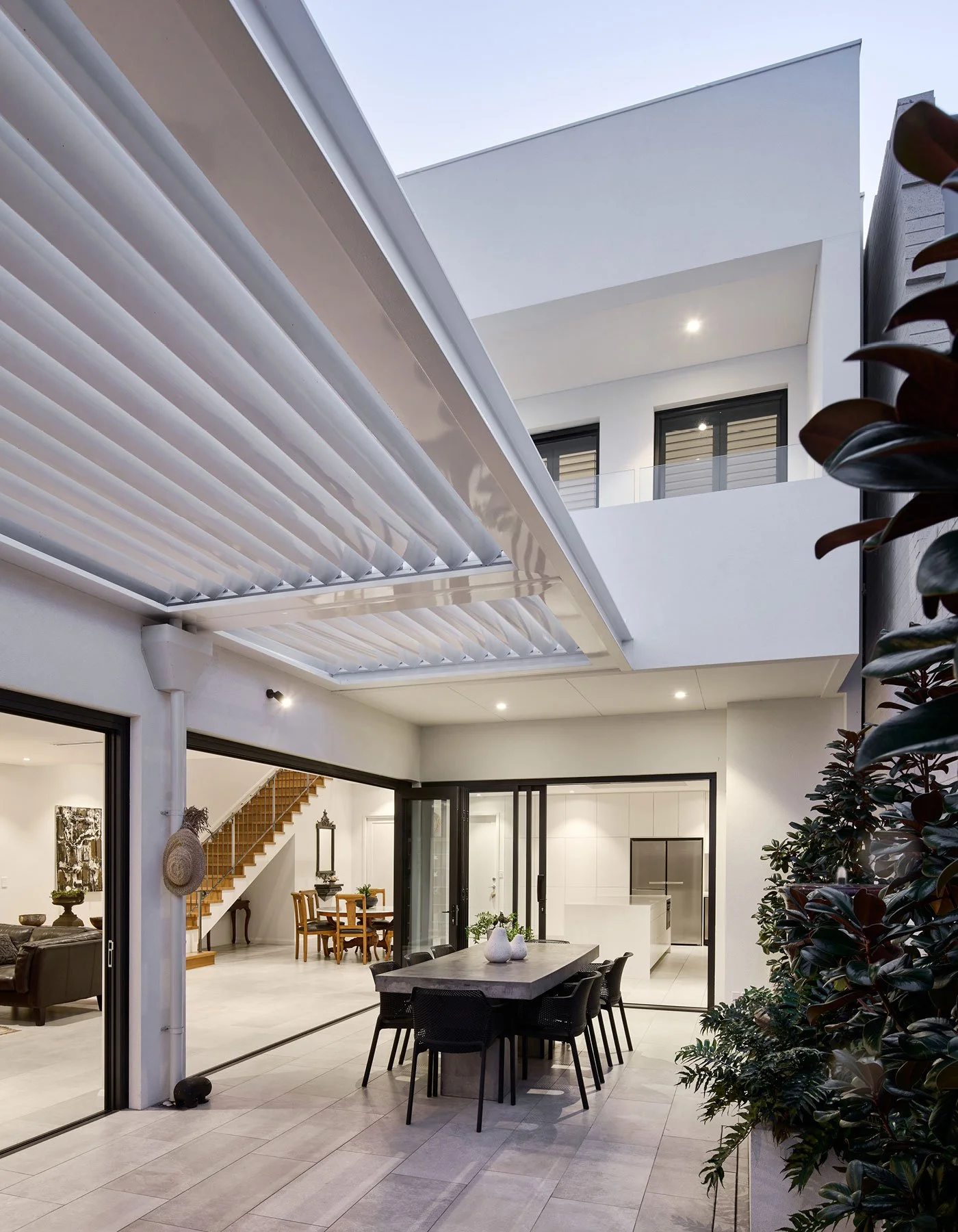 Calautti Homes - CityBeach - Patio Louvre