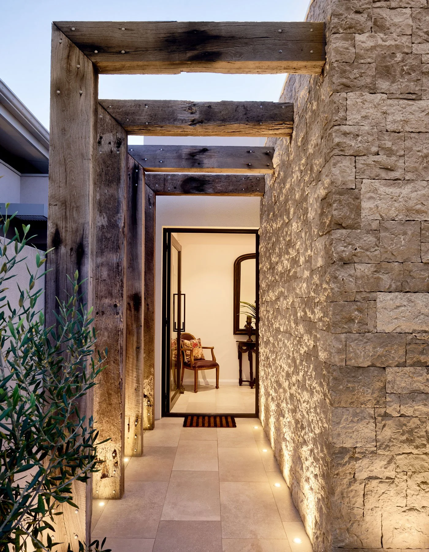 Calautti Homes - CityBeach - Stone Cladding