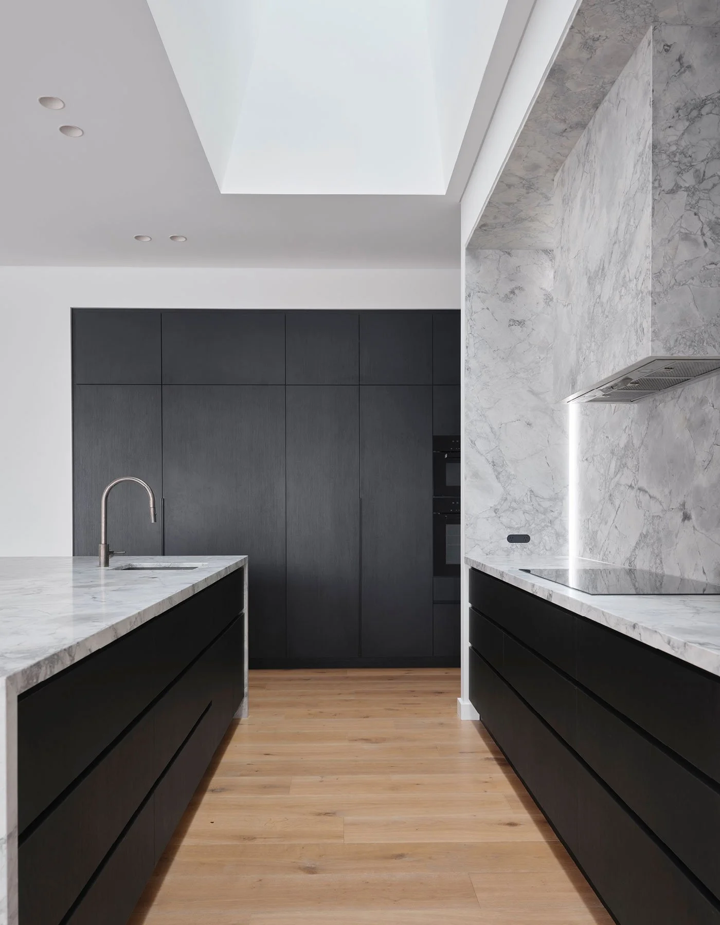 Calautti Homes - Contemporary Kitchen Design