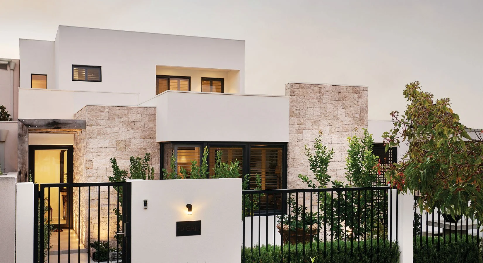Calautti Homes - CityBeach - Contemporary Architecture